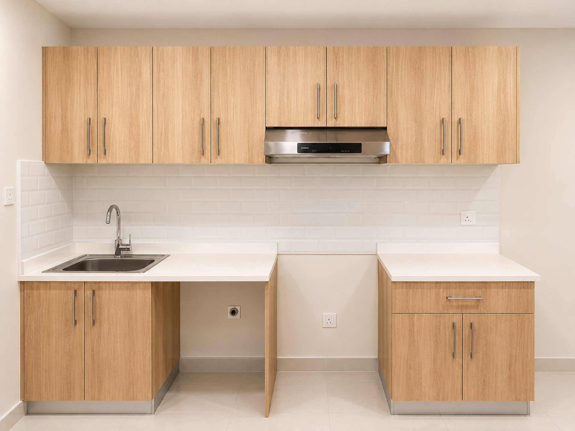 VUE PARTIELLE SUR LE CANAL | STUDIO MODERNE | AGENCEMENT EFFICACE Appartement