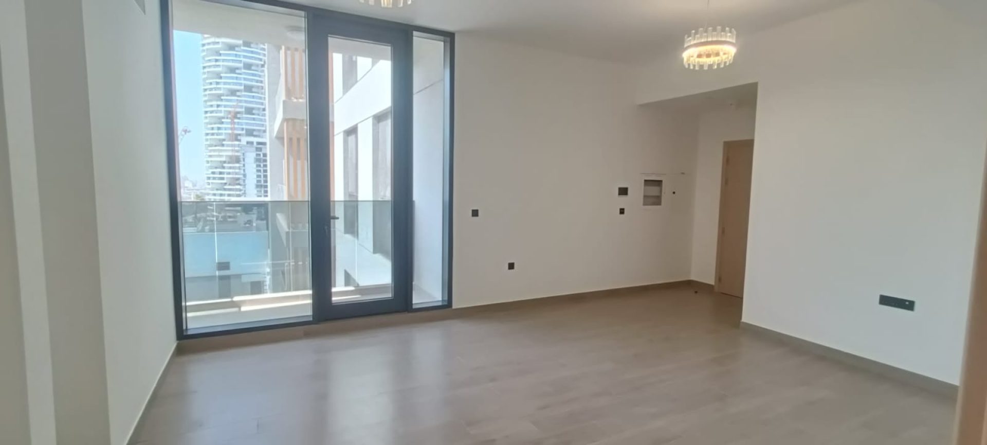 AURA DE LUXE | ESPACES PREMIUM | STYLE DE VIE HARMONIEUX Appartement دبي