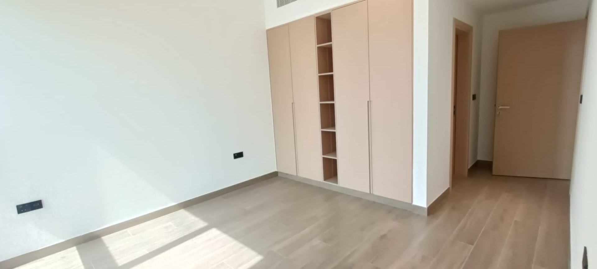 AURA DE LUXE | ESPACES PREMIUM | STYLE DE VIE HARMONIEUX Appartement دبي