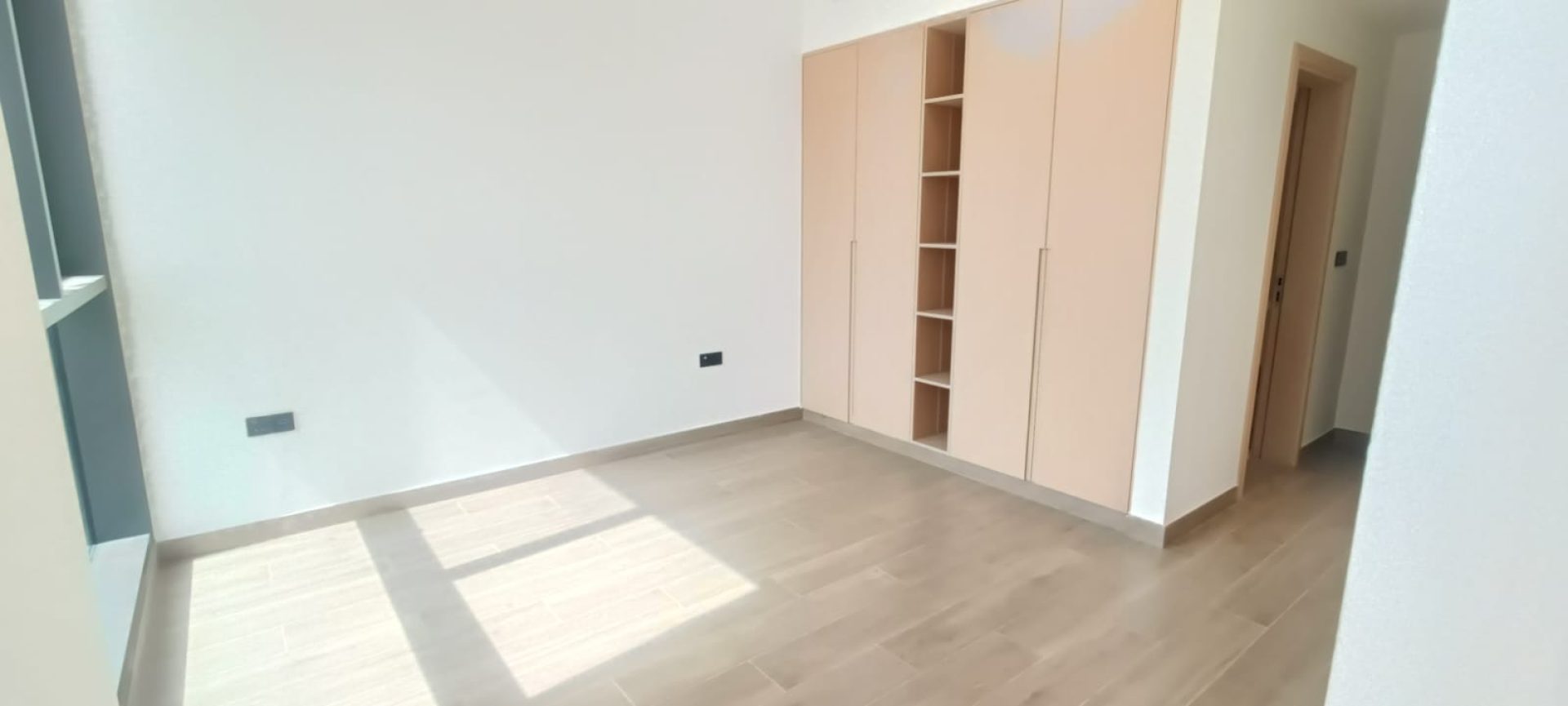 AURA DE LUXE | ESPACES PREMIUM | STYLE DE VIE HARMONIEUX Appartement دبي