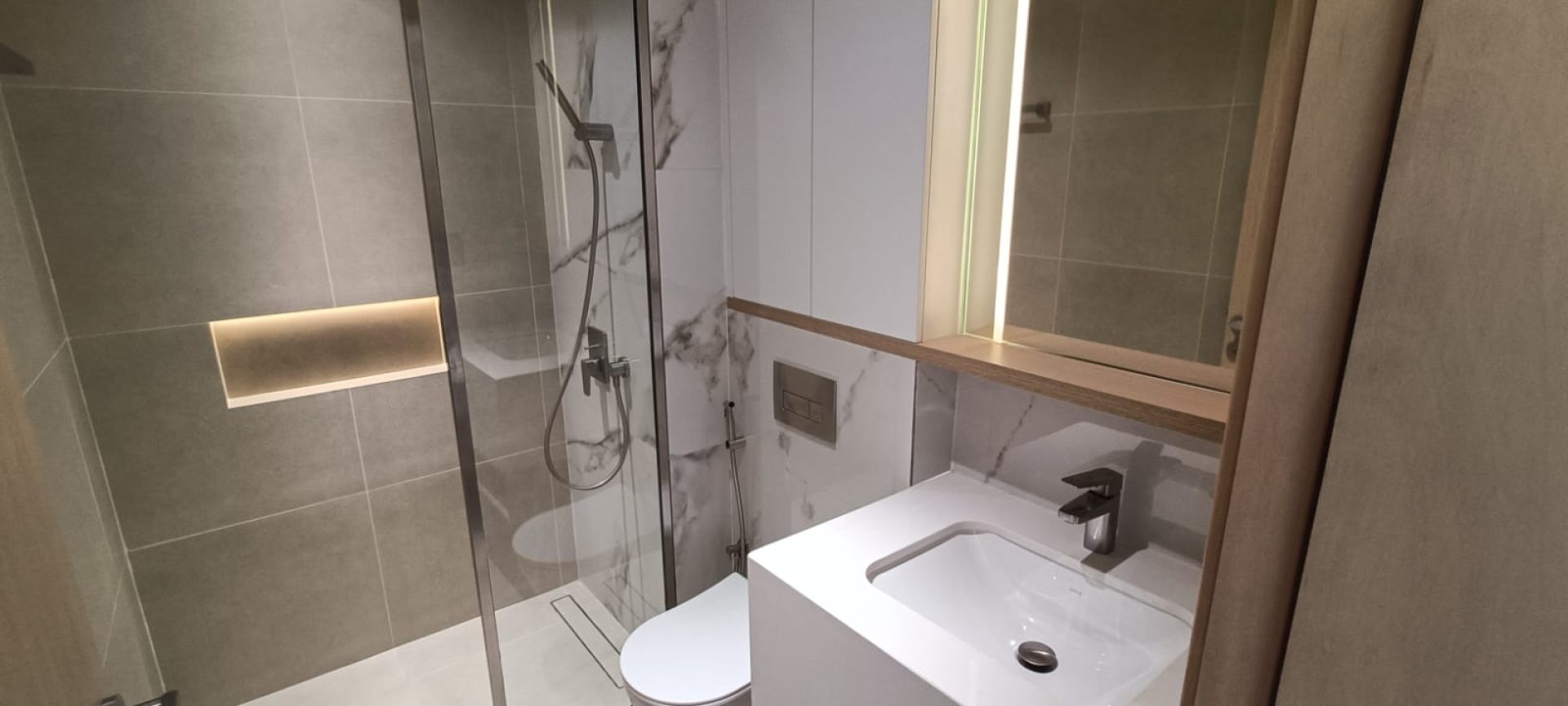 AURA DE LUXE | ESPACES PREMIUM | STYLE DE VIE HARMONIEUX Appartement دبي