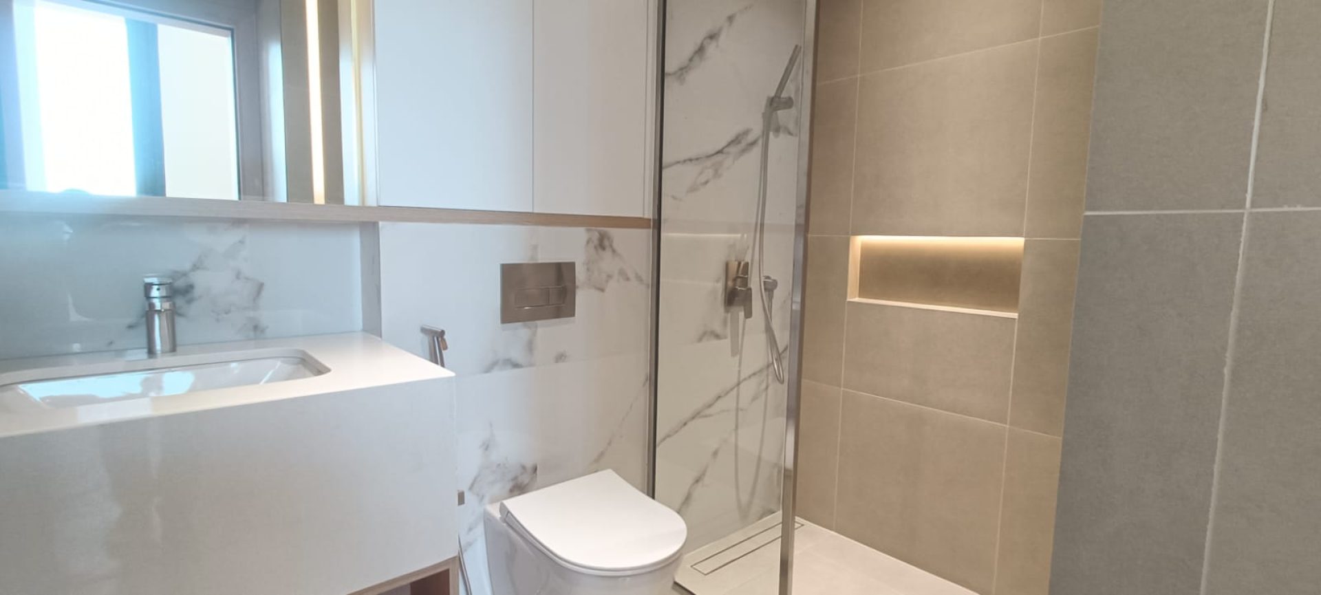 AURA DE LUXE | ESPACES PREMIUM | STYLE DE VIE HARMONIEUX Appartement دبي