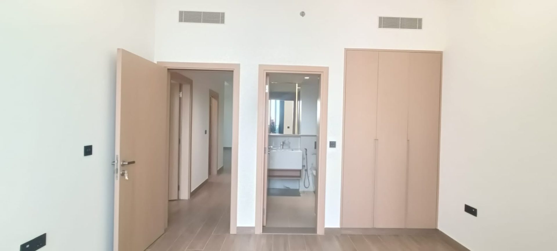 AURA DE LUXE | ESPACES PREMIUM | STYLE DE VIE HARMONIEUX Appartement دبي
