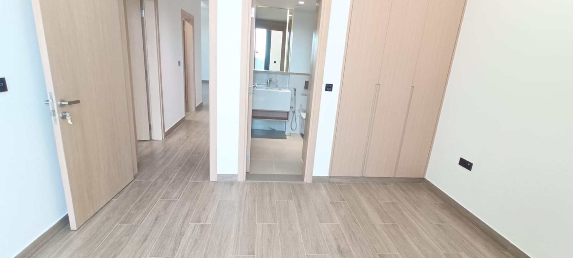 AURA DE LUXE | ESPACES PREMIUM | STYLE DE VIE HARMONIEUX Appartement دبي