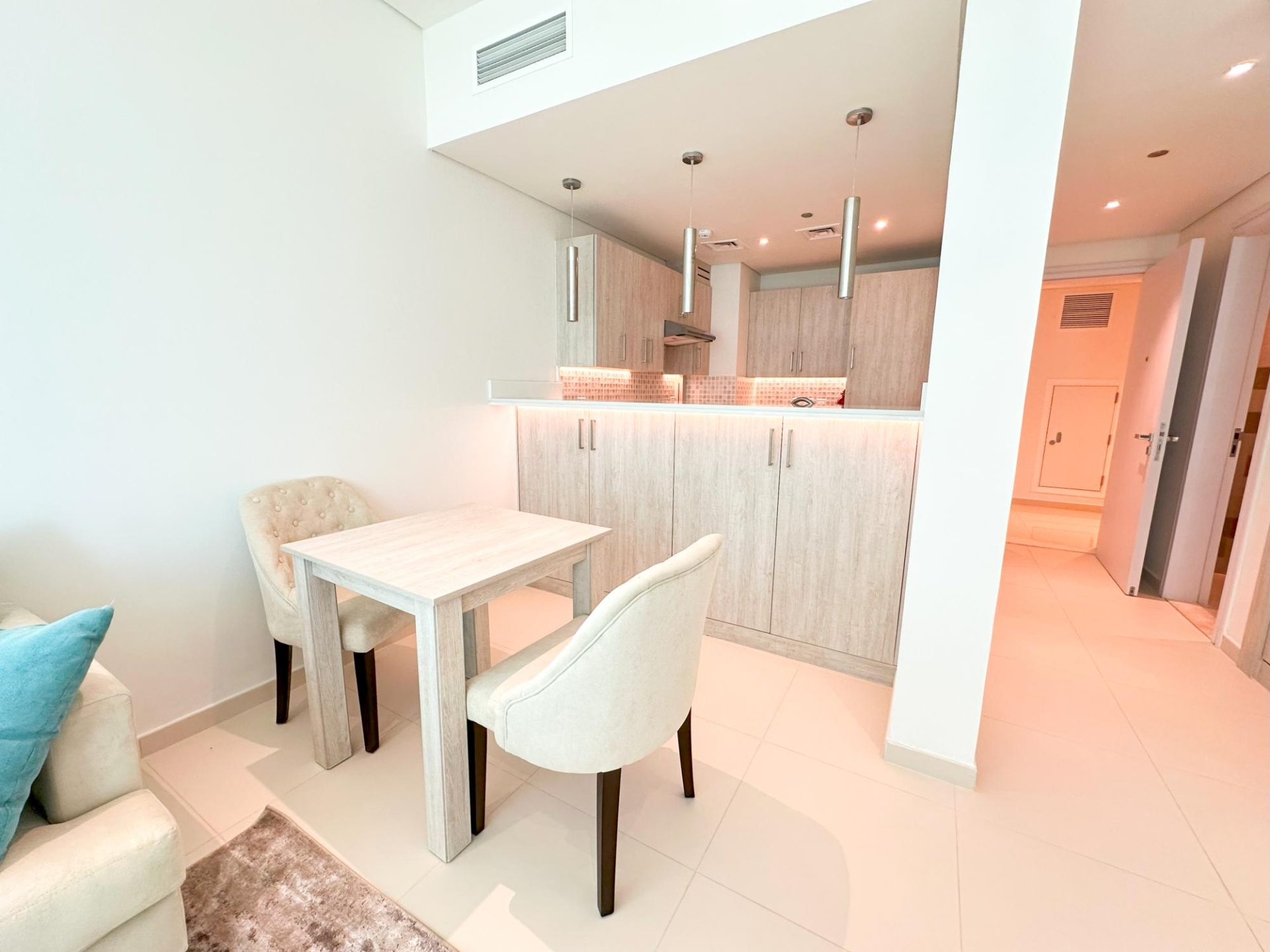 VUE PARTIELLE SUR L’OCÉAN | BAR OUVERT SUR LE TOIT | ACCÈS DIRECT À LA PLAGE Appartement Dubai