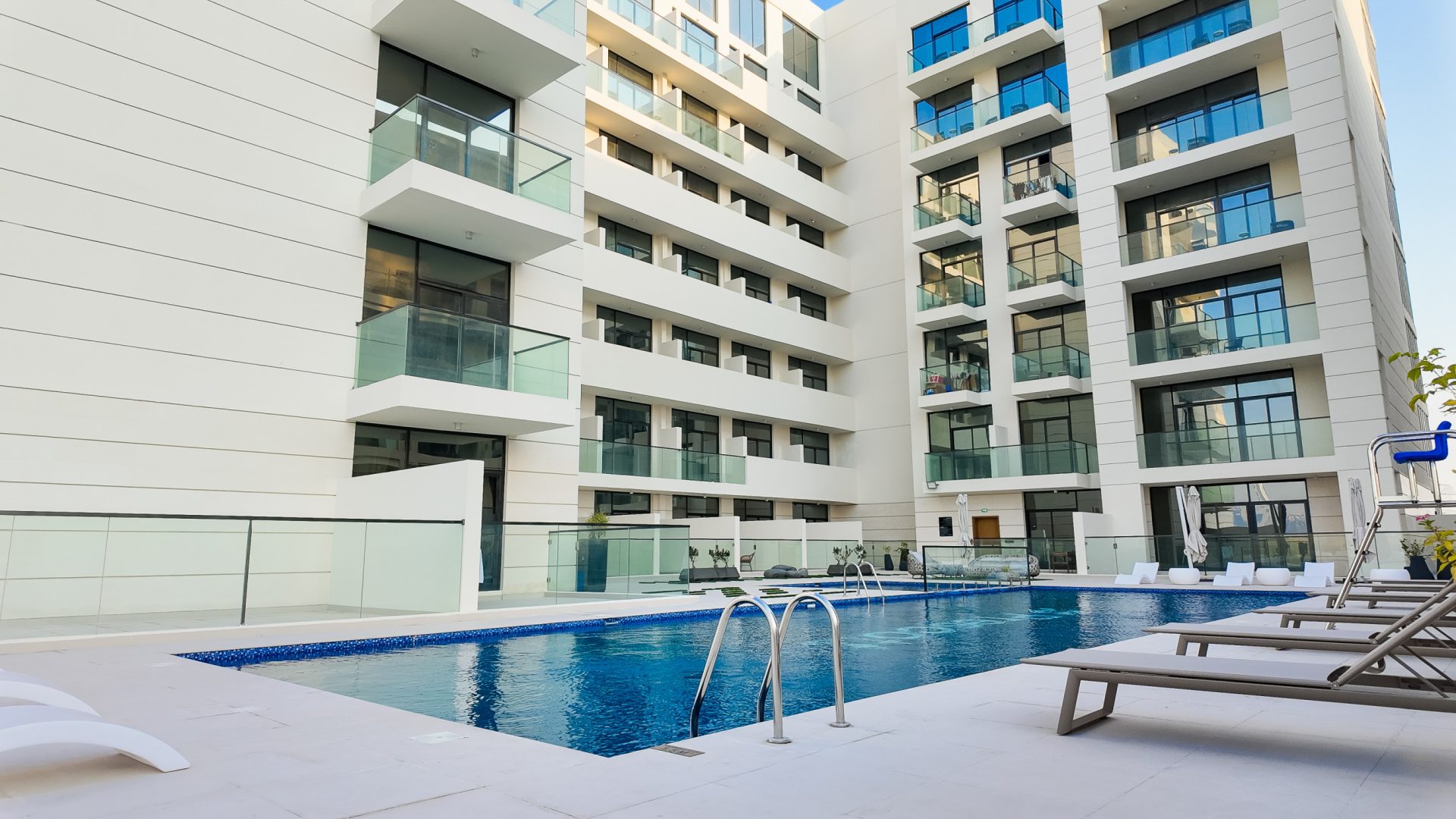NEUF | ACCÈS DIRECT À LA PISCINE | NON MEUBLÉ Appartement Dubai