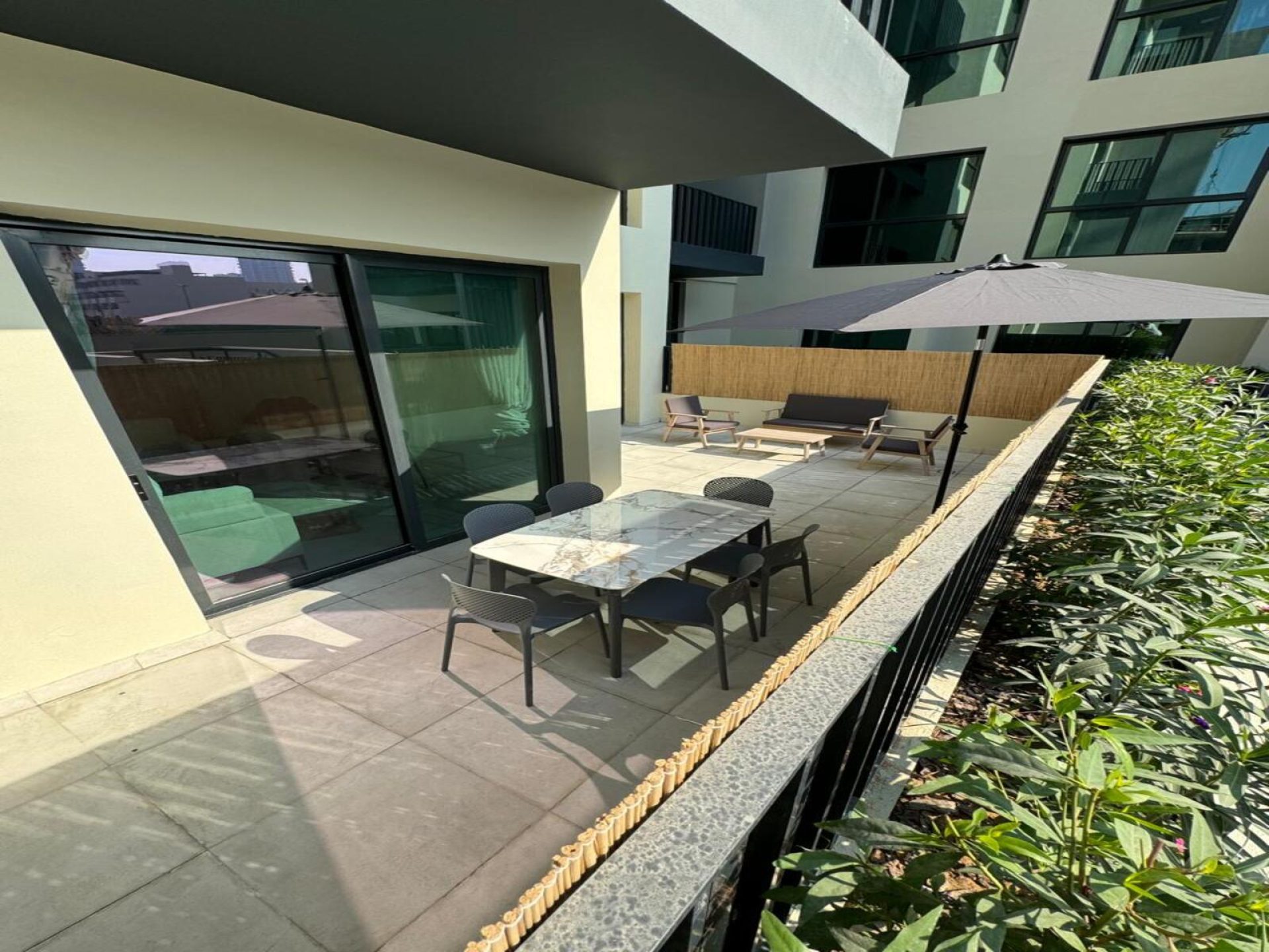 Disponible à partir de juillet 1 CHAMBRE | GRANDE TERRASSE Appartement Dubai
