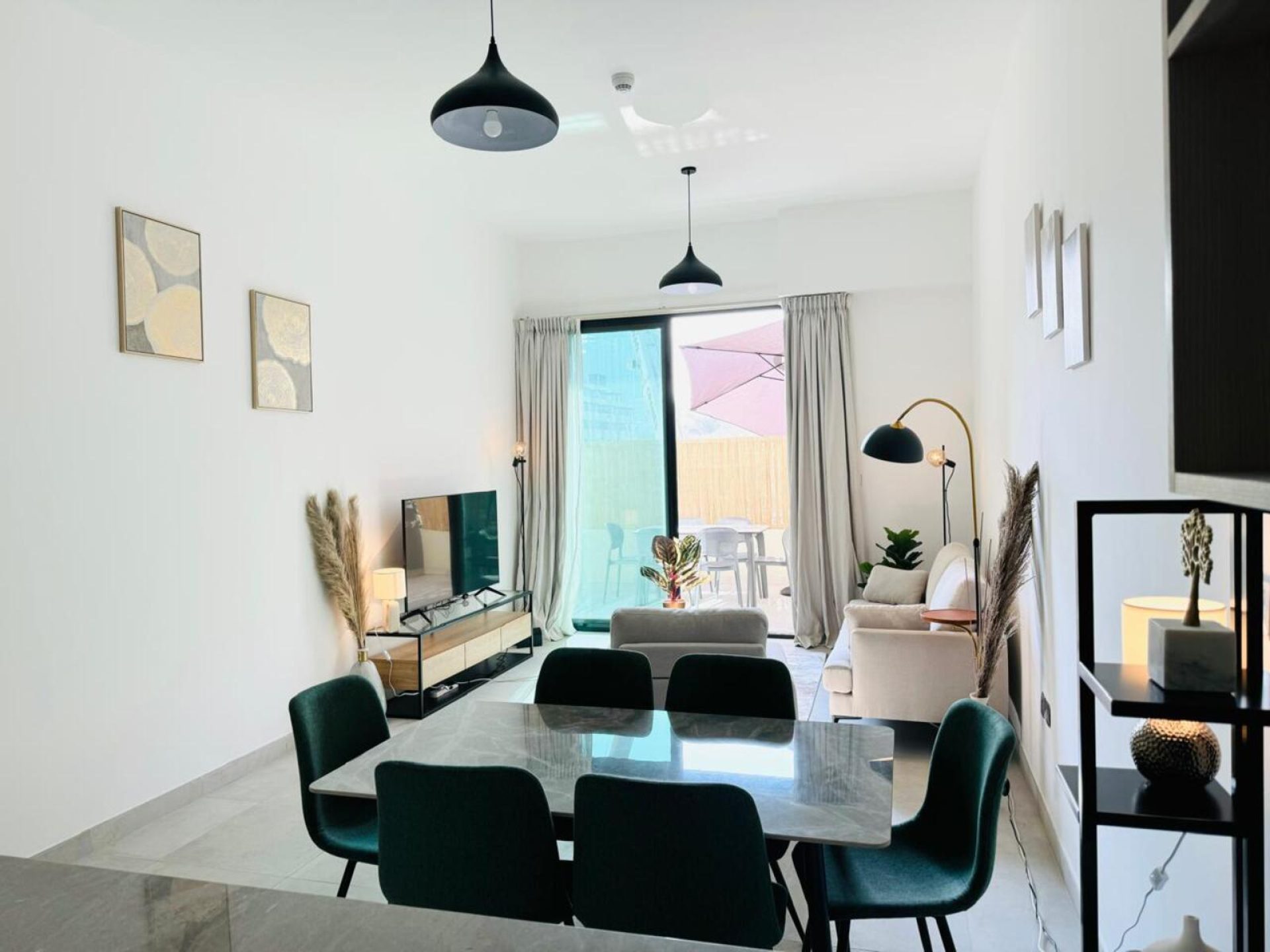 Disponible à partir de juillet 1 CHAMBRE | GRANDE TERRASSE Appartement Dubai