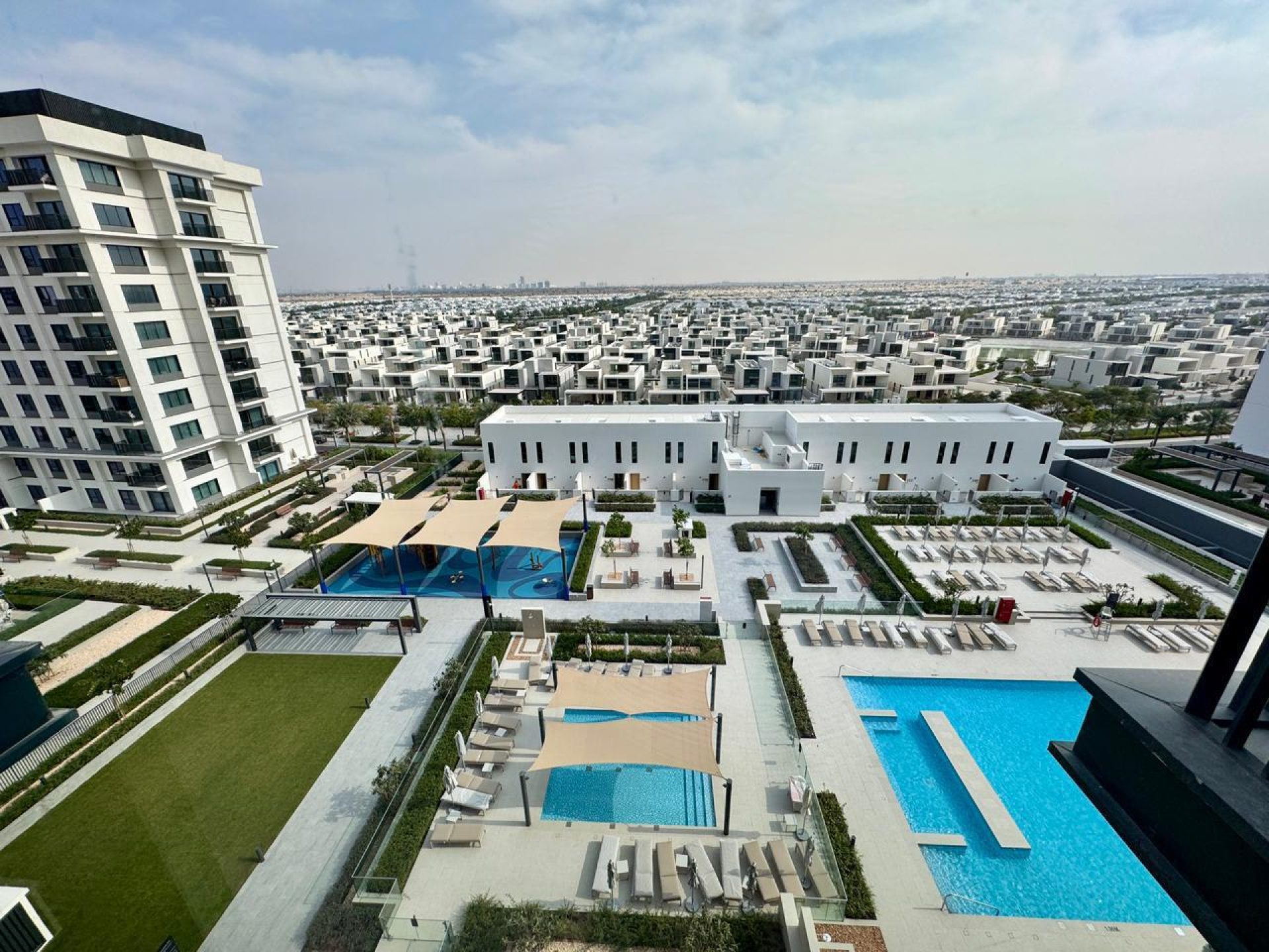 124460-whatsapp-image-2026-03-18-at-121556-pm NEUF | AGENCEMENT MODERNE | VUE VILLA Appartement