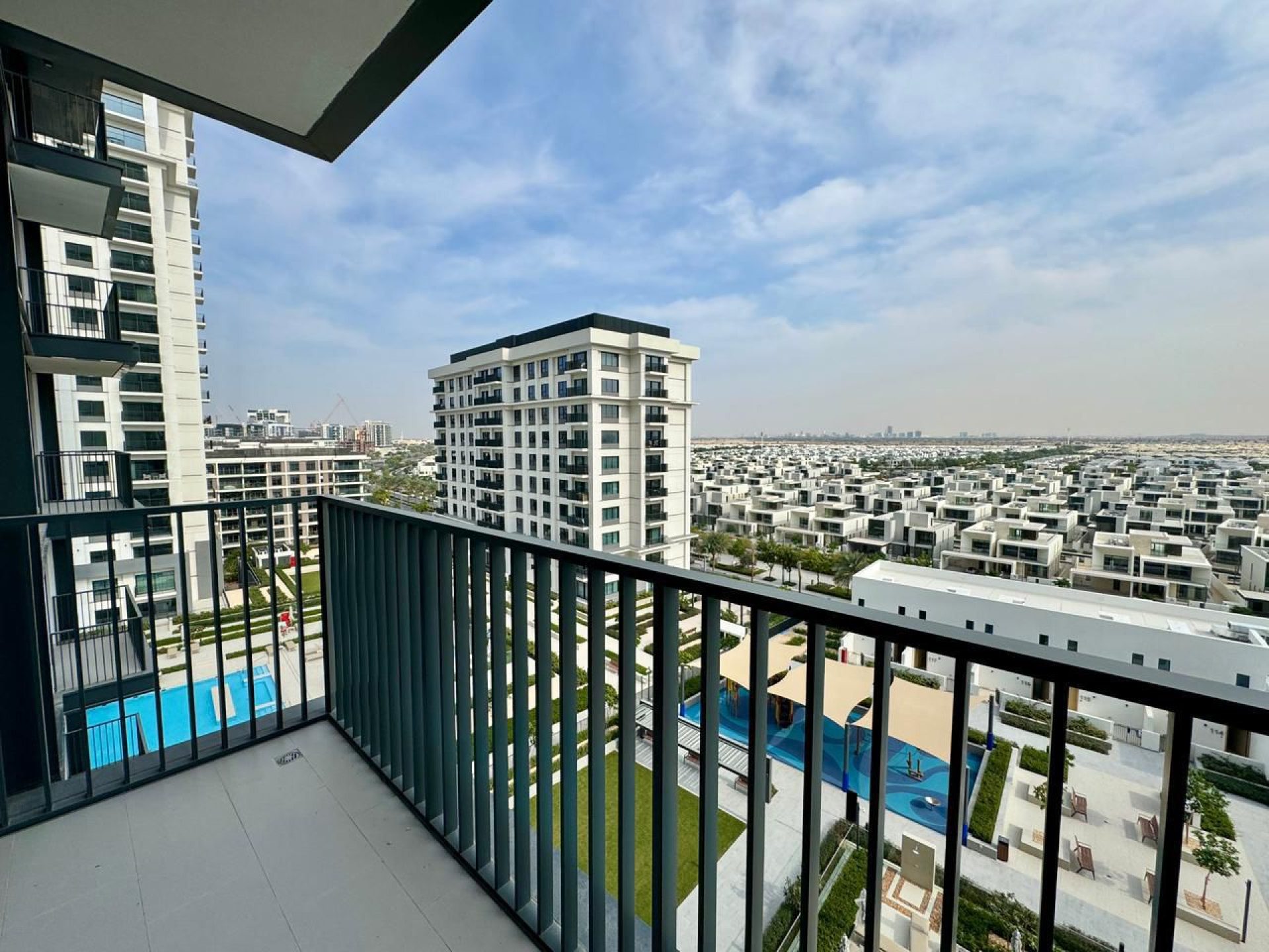 124465-whatsapp-image-2026-03-18-at-121540-pm-1 NEUF | AGENCEMENT MODERNE | VUE VILLA Appartement