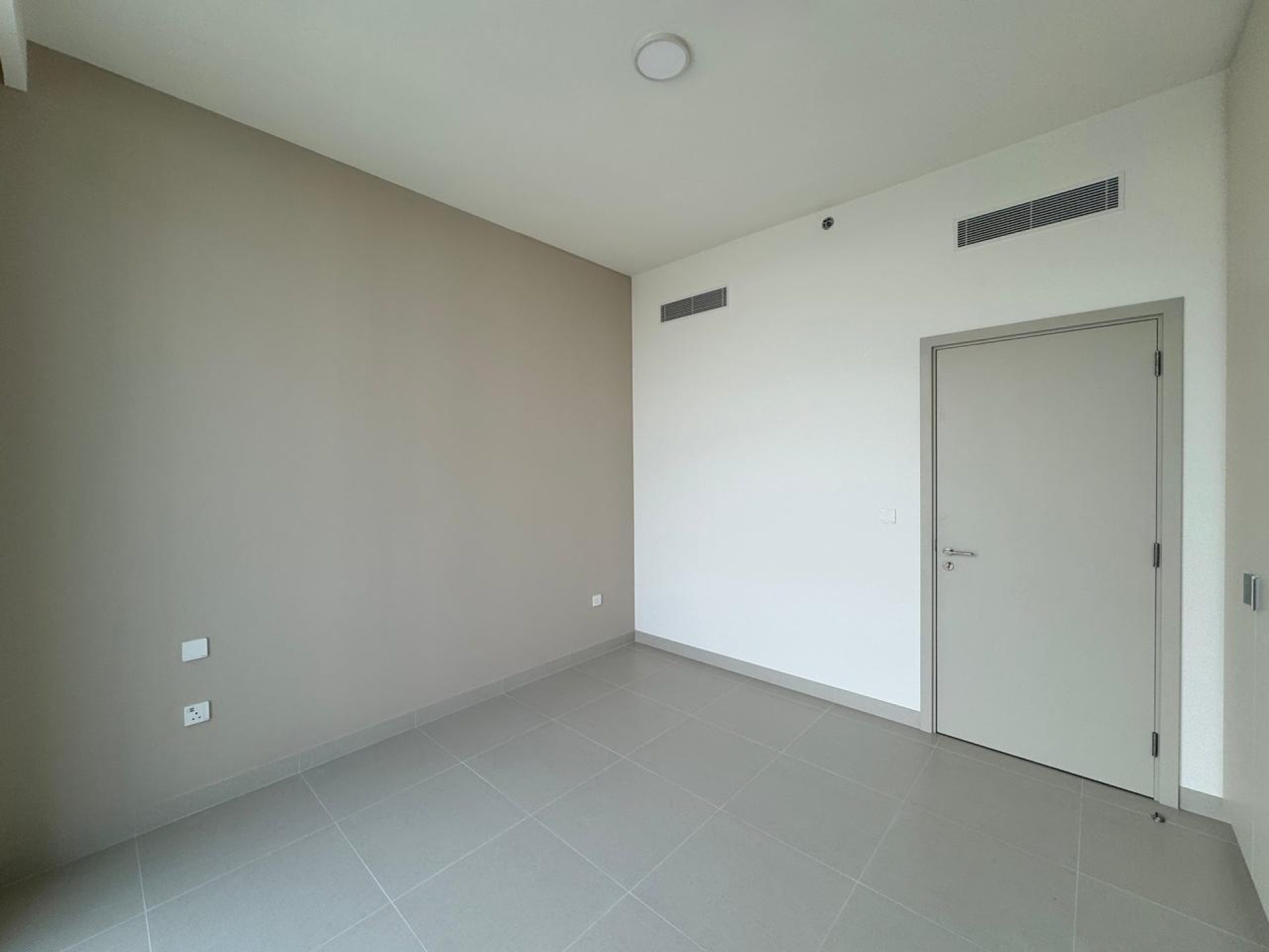 124478-whatsapp-image-2026-03-18-at-121552-pm-1 NEUF | AGENCEMENT MODERNE | VUE VILLA Appartement