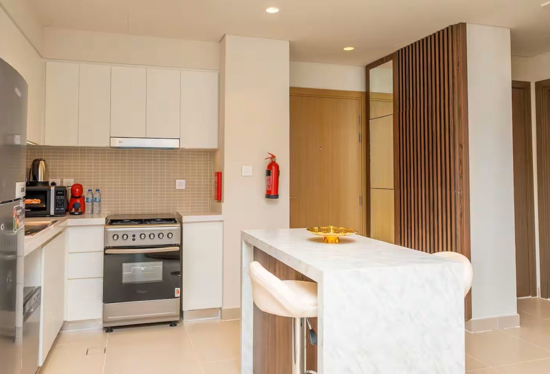 127370-71b5e75b-c6f3-4b51-bc5b-b74c63dddeb5 VIE EN BORD DE MER | 1 CHAMBRE EN ÉTAGE ÉLEVÉ | ENTIÈREMENT MEUBLÉ Appartement