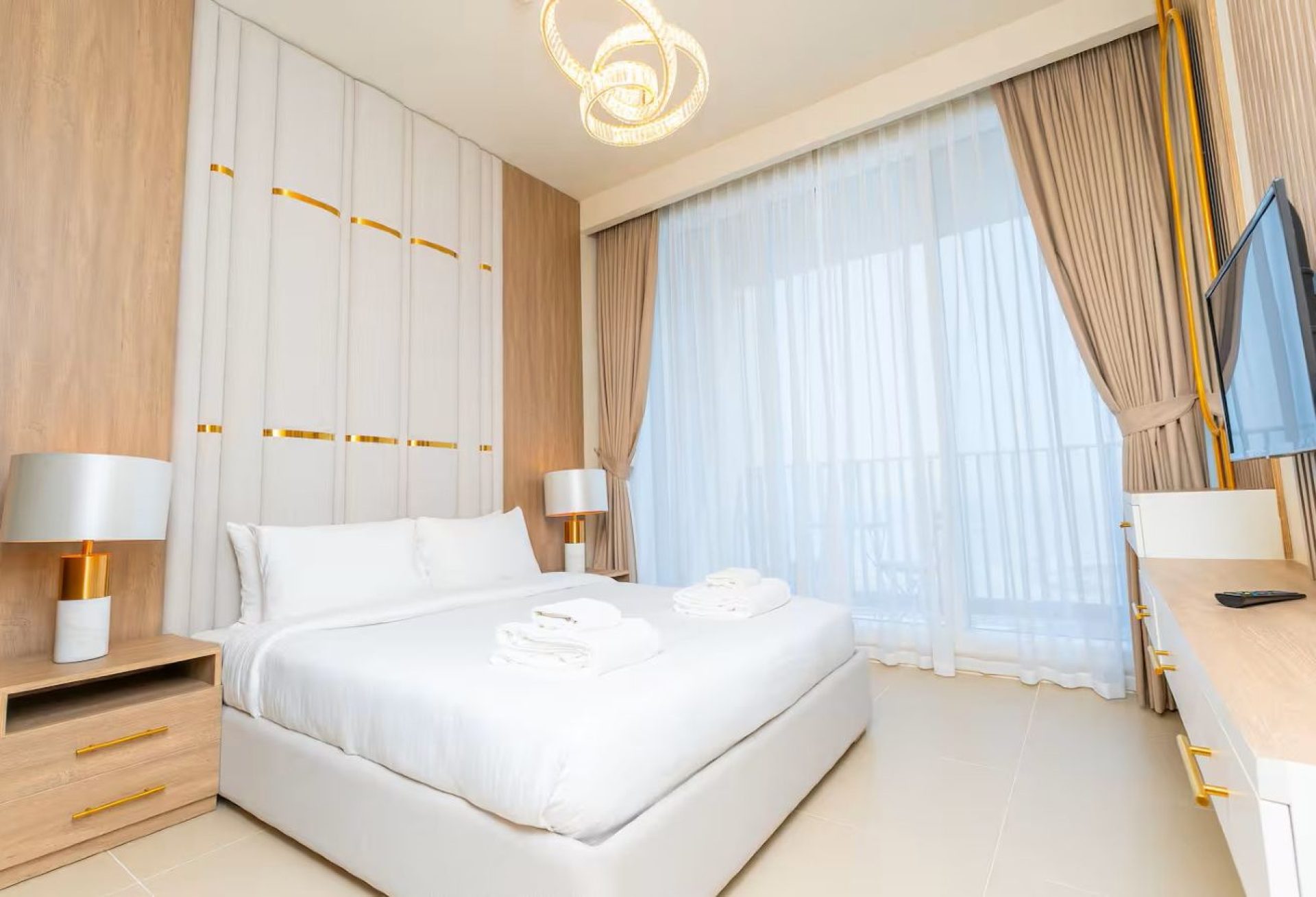 127372-102b722c-dff2-4471-a756-d1f3f68d0dd6 VIE EN BORD DE MER | 1 CHAMBRE EN ÉTAGE ÉLEVÉ | ENTIÈREMENT MEUBLÉ Appartement