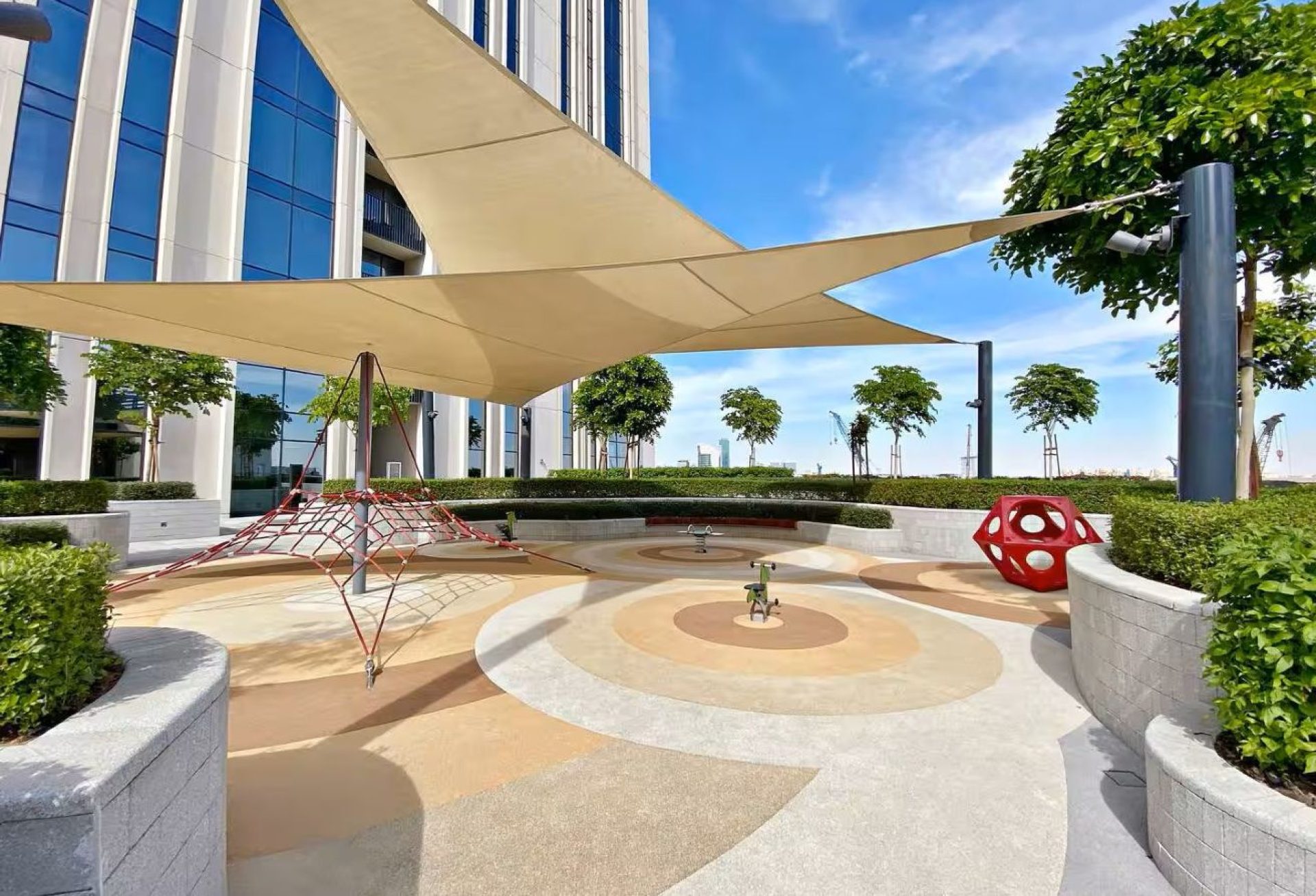 127379-38463295-30c3-45ec-94ac-01266230dcad VIE EN BORD DE MER | 1 CHAMBRE EN ÉTAGE ÉLEVÉ | ENTIÈREMENT MEUBLÉ Appartement