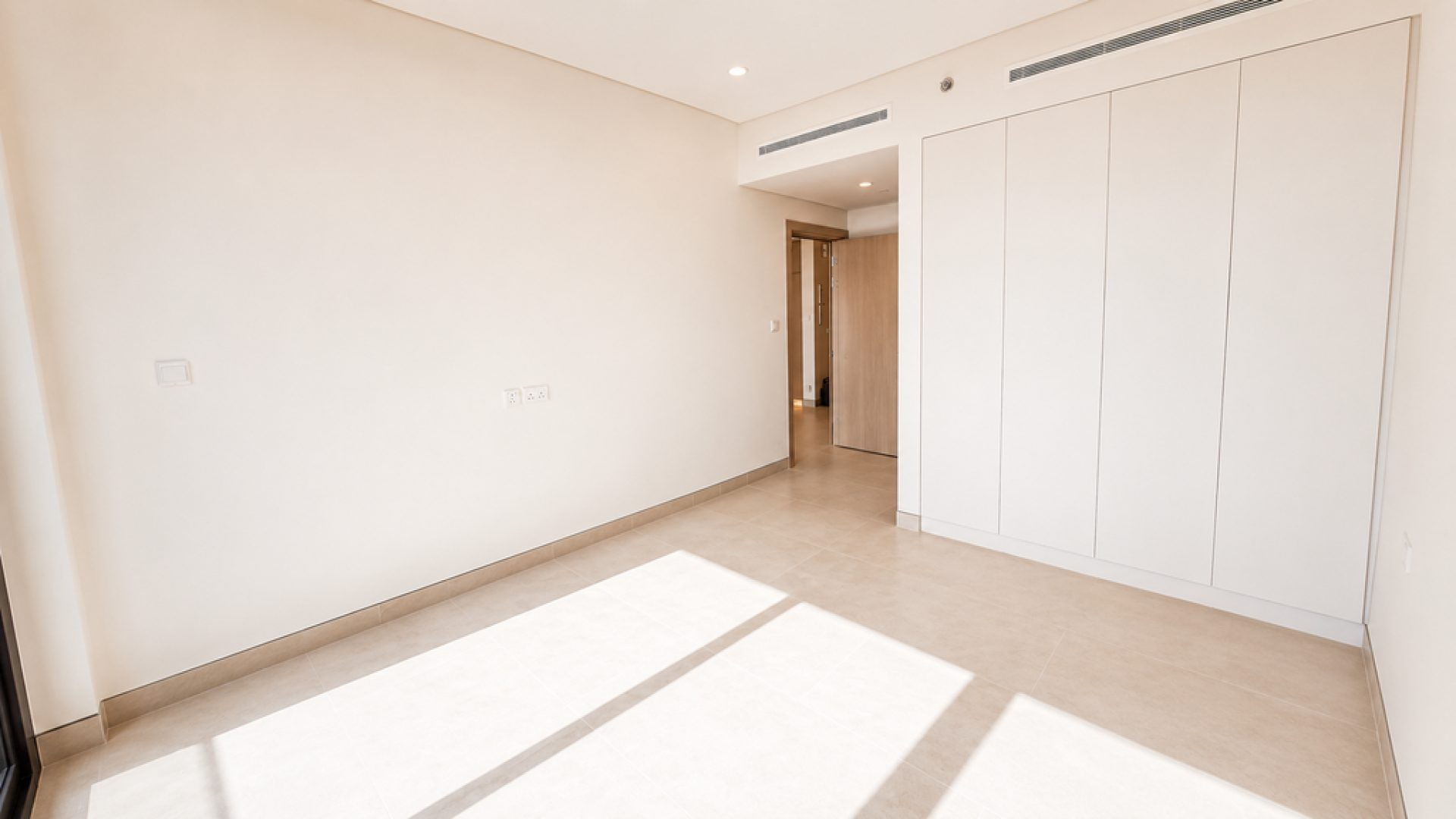 136068-golf-link-7 SPACIEUX 1BR | LUMINEUX ET BIEN CONÇU | VUE SUR LE GOLF Appartement