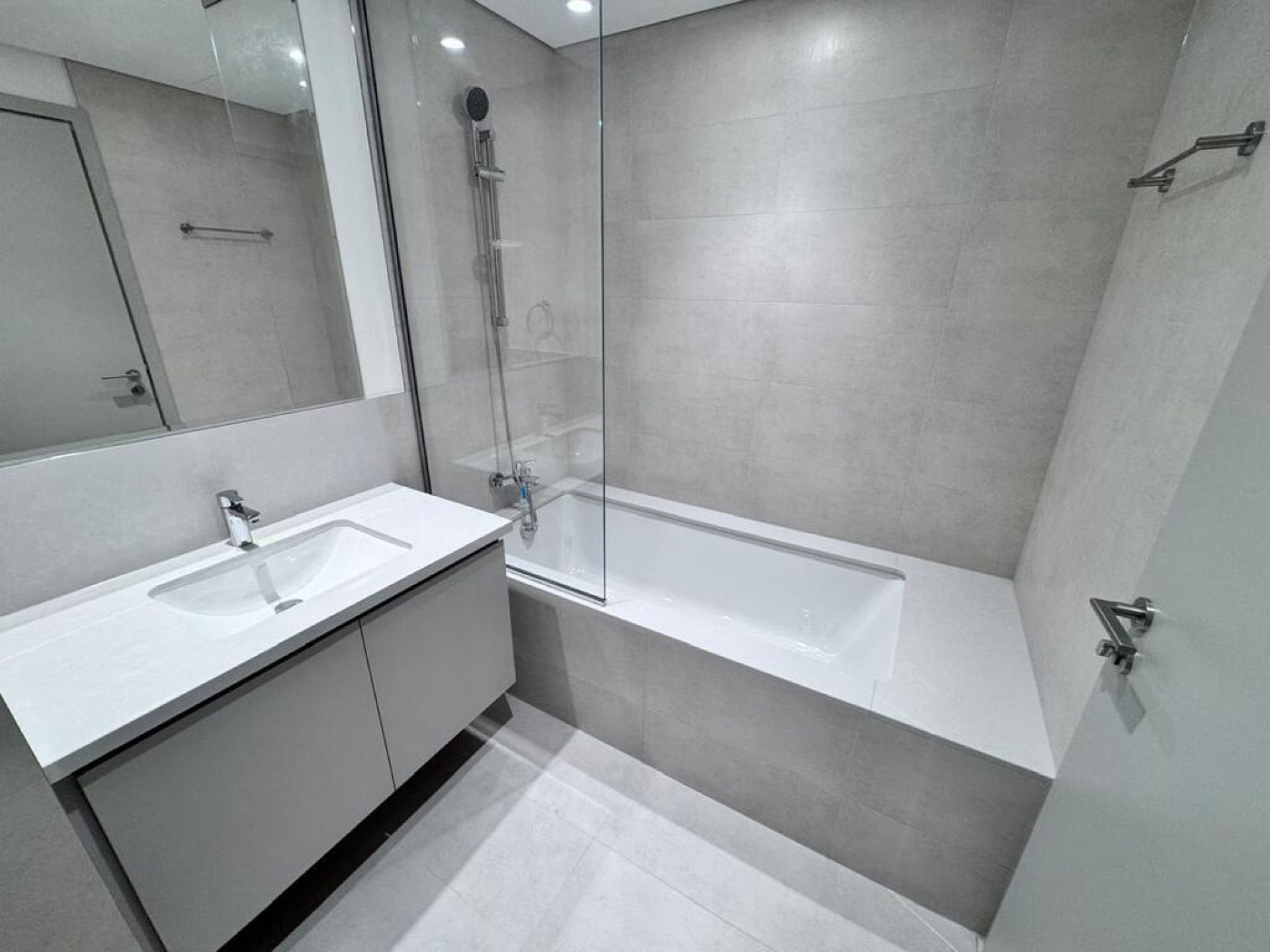 136364-whatsapp-image-2025-05-23-at-54309-pm-9 VUE SUR LE BURJ KHALIFA | ÉTAGE ÉLEVÉE | NEUF Appartement Dubai