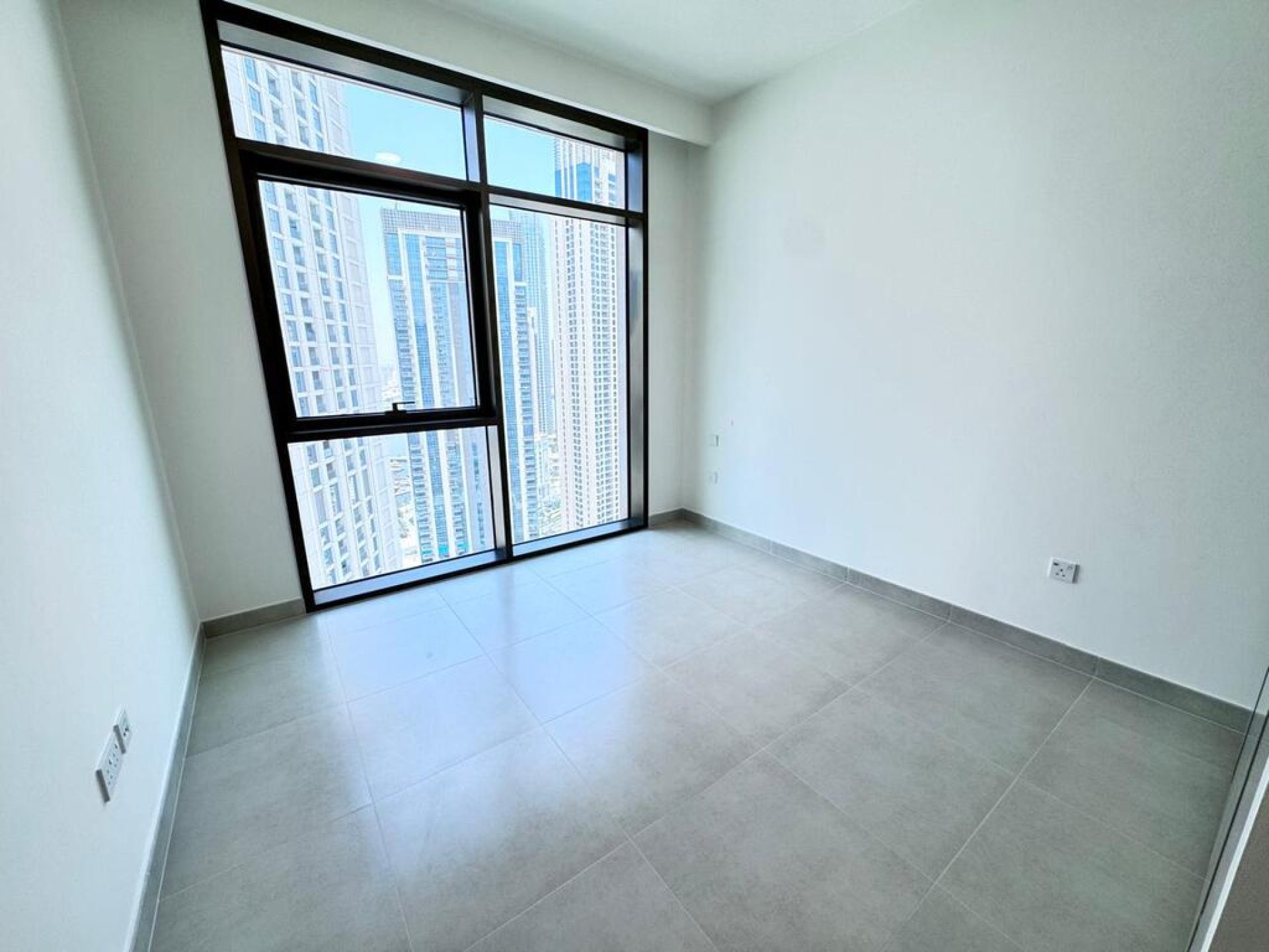 136367-whatsapp-image-2025-05-23-at-54309-pm-12 VUE SUR LE BURJ KHALIFA | ÉTAGE ÉLEVÉE | NEUF Appartement Dubai