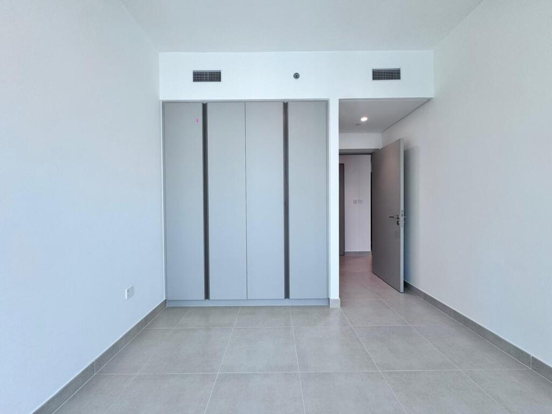 136369-whatsapp-image-2025-05-23-at-54309-pm-14 VUE SUR LE BURJ KHALIFA | ÉTAGE ÉLEVÉE | NEUF Appartement Dubai