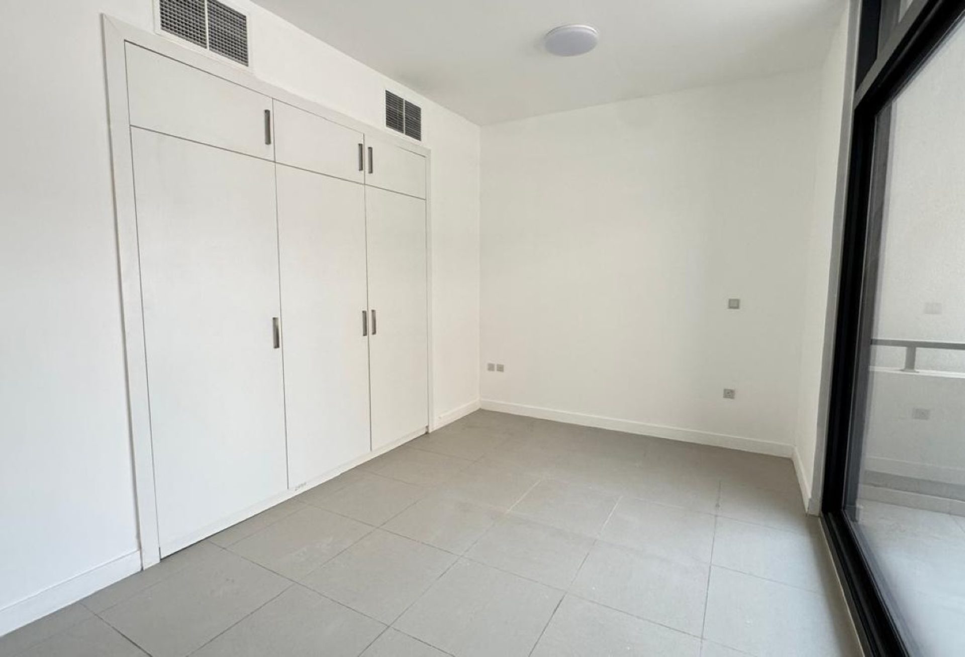 144896-original-8 Aintree — Appartement 3 chambres à louer, 2153,86 Sq Ft