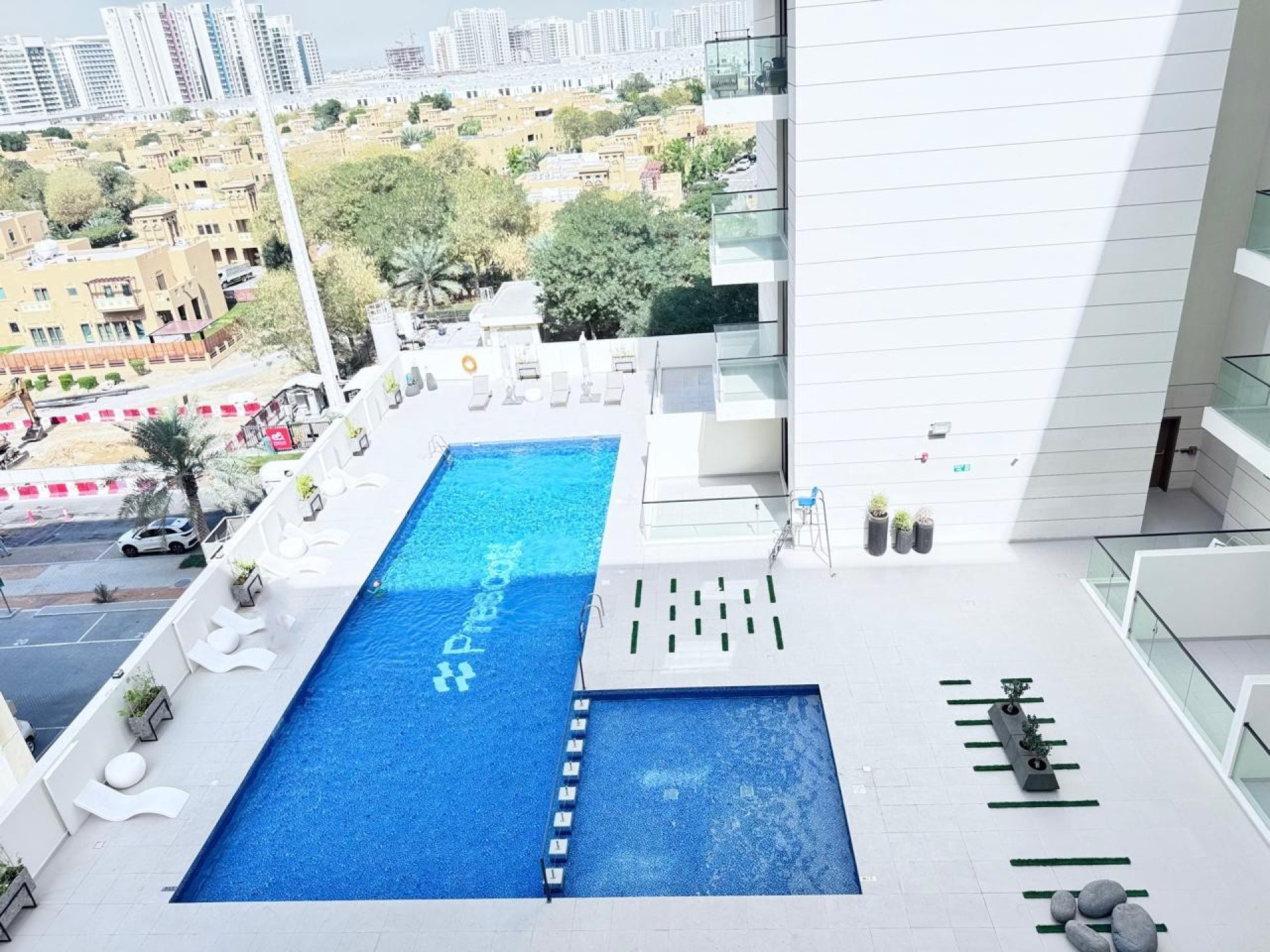 86647-img-20250222-wa0014 MAISON INTELLIGENTE ÉLÉGANTE | VUE SUR LA PISCINE | STUDIO MEUBLÉ Appartement Dubai