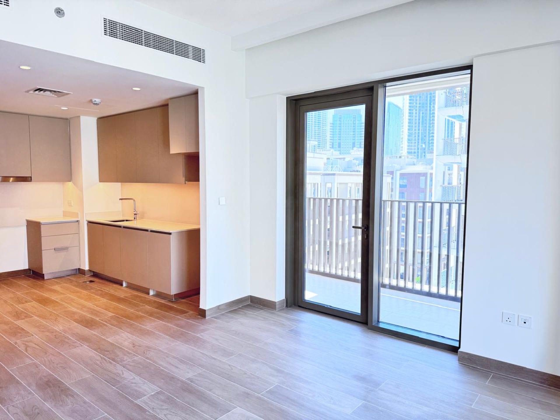 94369-whatsapp-image-2025-04-11-at-94332-am-7 ÉTAGE ÉLEVÉ | NEUF | VUE SUR LA COMMUNAUTÉ Appartement Dubai