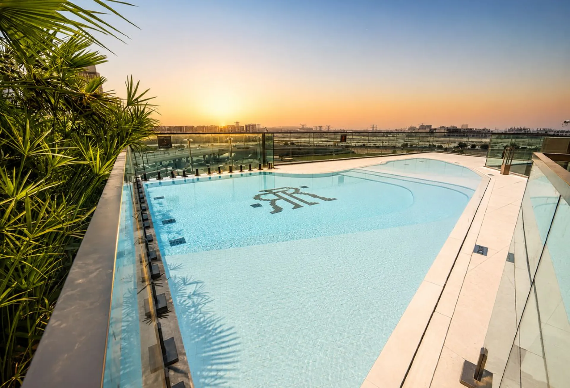 Flambant neuf | Vue sur le ruisseau et le skyline | Emplacement de choix – Appartement Dubai (14/16)