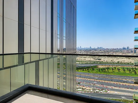 TOUT NEUF 1 CH | HAUT ÉTAGE | VUE SUR LE RUISSEAU – Appartement Dubai (1/19)