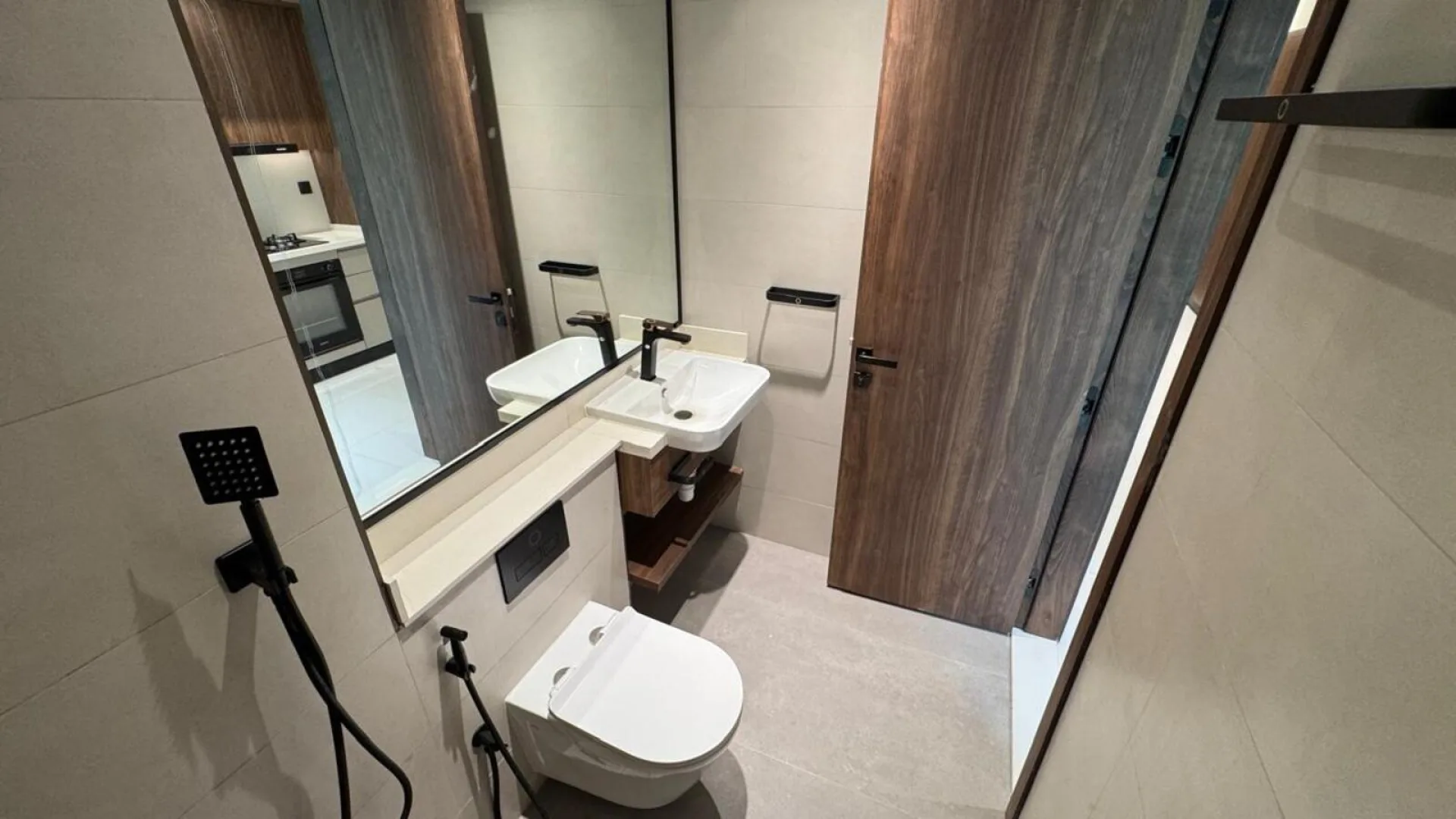 ROI ÉLEVÉ | VUE SUR LE QUARTIER | PROCHE DES COMMODITÉS – Appartement Dubai (5/15)