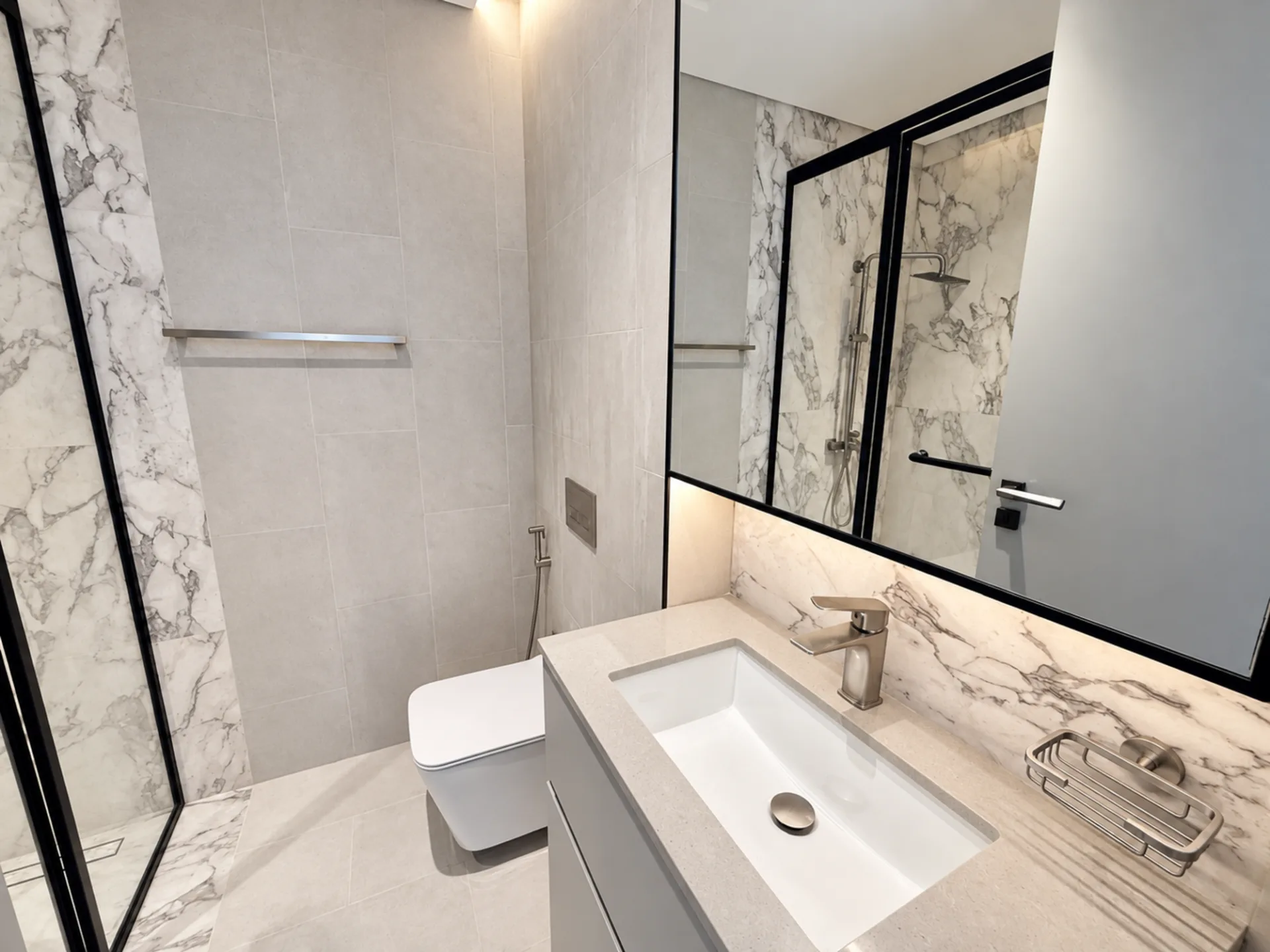 MODERNE 1 CHAMBRE | VUE SUR LE RUISSEAU | OPTIONS MULTIPLES – Appartement Dubai (8/17)