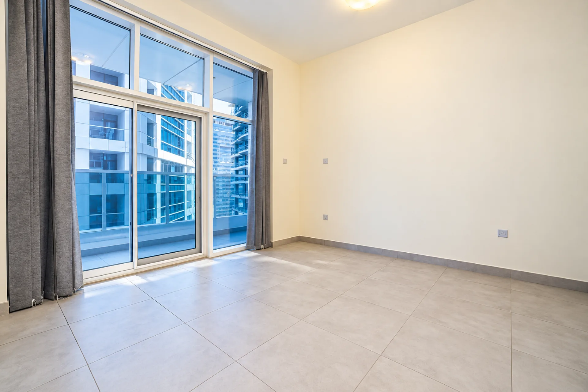 2CH+CHAMBRE DE SERVICE | PLUS GRANDE DISPOSITION | CUISINE ENTIÈREMENT ÉQUIPÉE – Appartement Dubai (7/17)