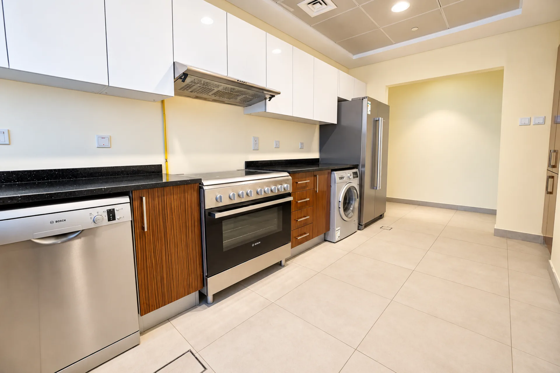 2CH+CHAMBRE DE SERVICE | PLUS GRANDE DISPOSITION | CUISINE ENTIÈREMENT ÉQUIPÉE – Appartement Dubai (14/17)