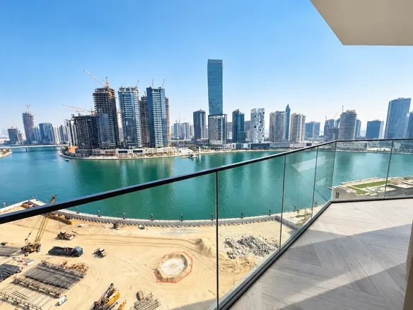 Vue sur le canal | 1 chambre neuve | Business Bay – Appartement Dubai (1/8)