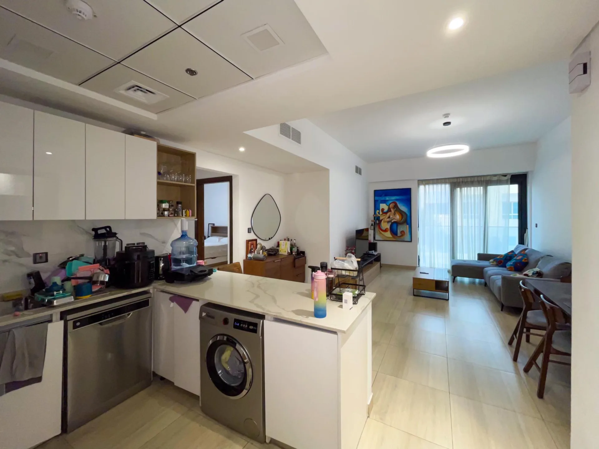 GRAND AGENCEMENT - VACANT - MEUBLÉ – Appartement Dubai (1/30)
