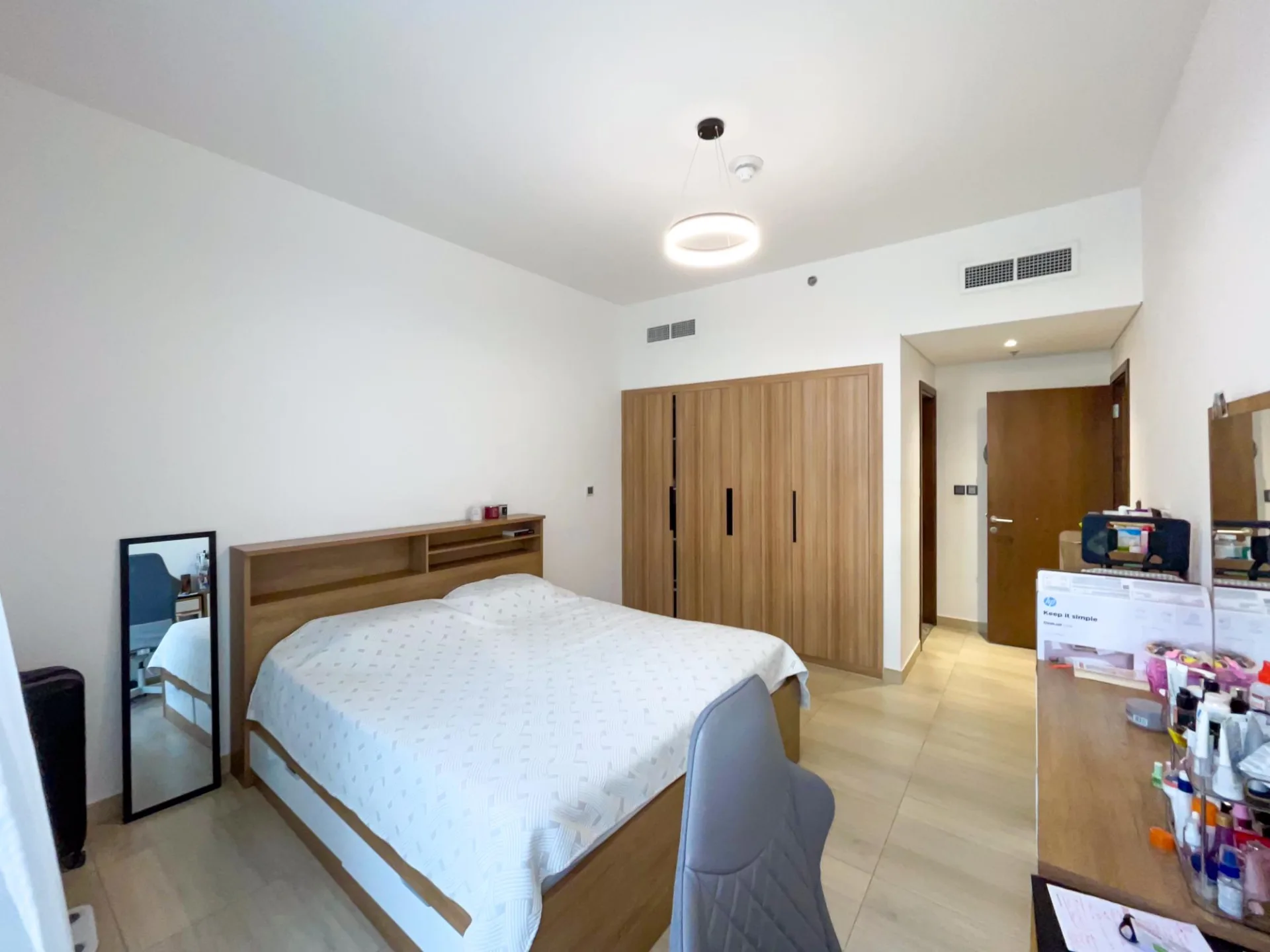 GRAND AGENCEMENT - VACANT - MEUBLÉ – Appartement Dubai (17/30)
