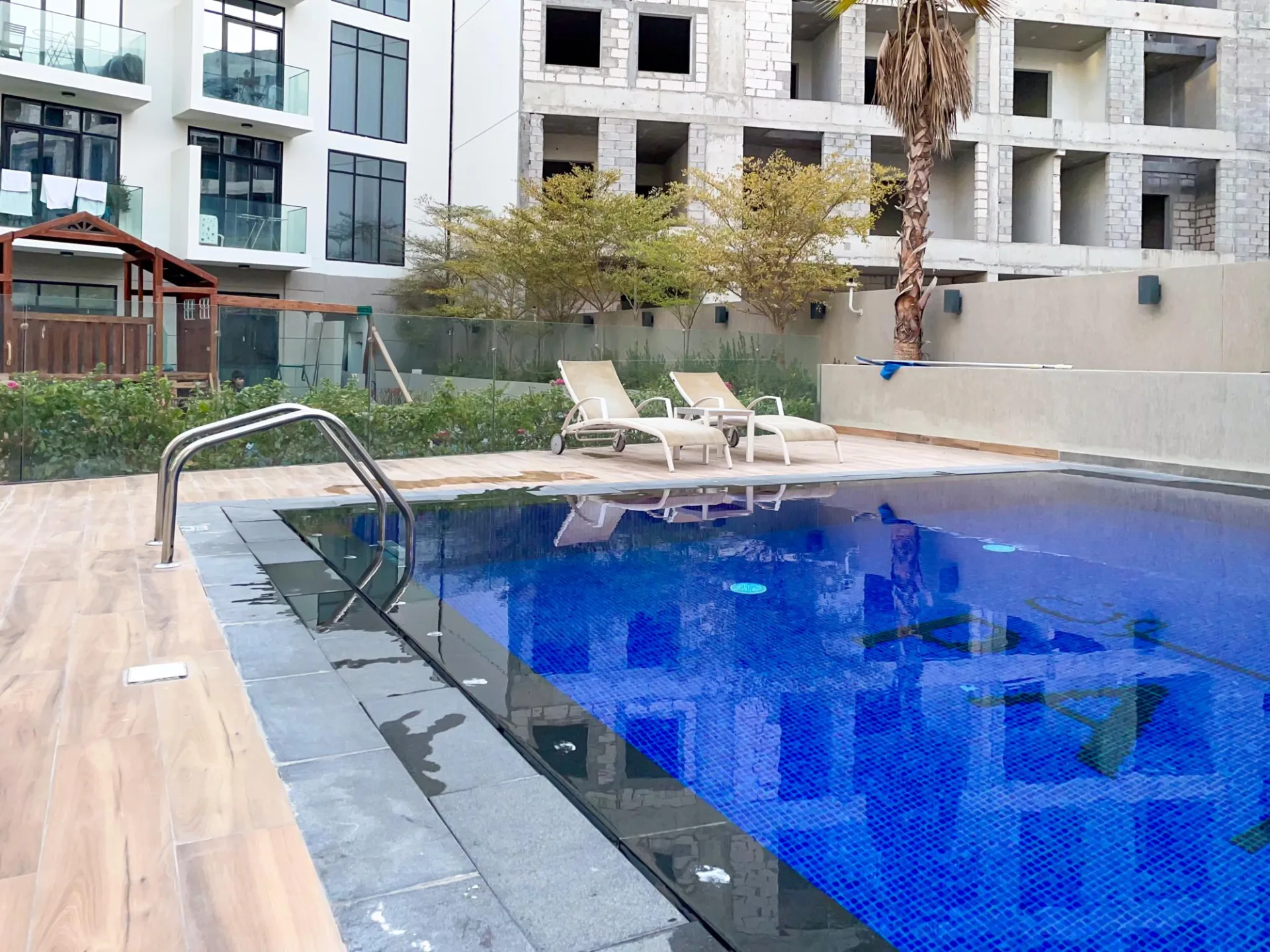 GRAND AGENCEMENT - VACANT - MEUBLÉ – Appartement Dubai (27/30)