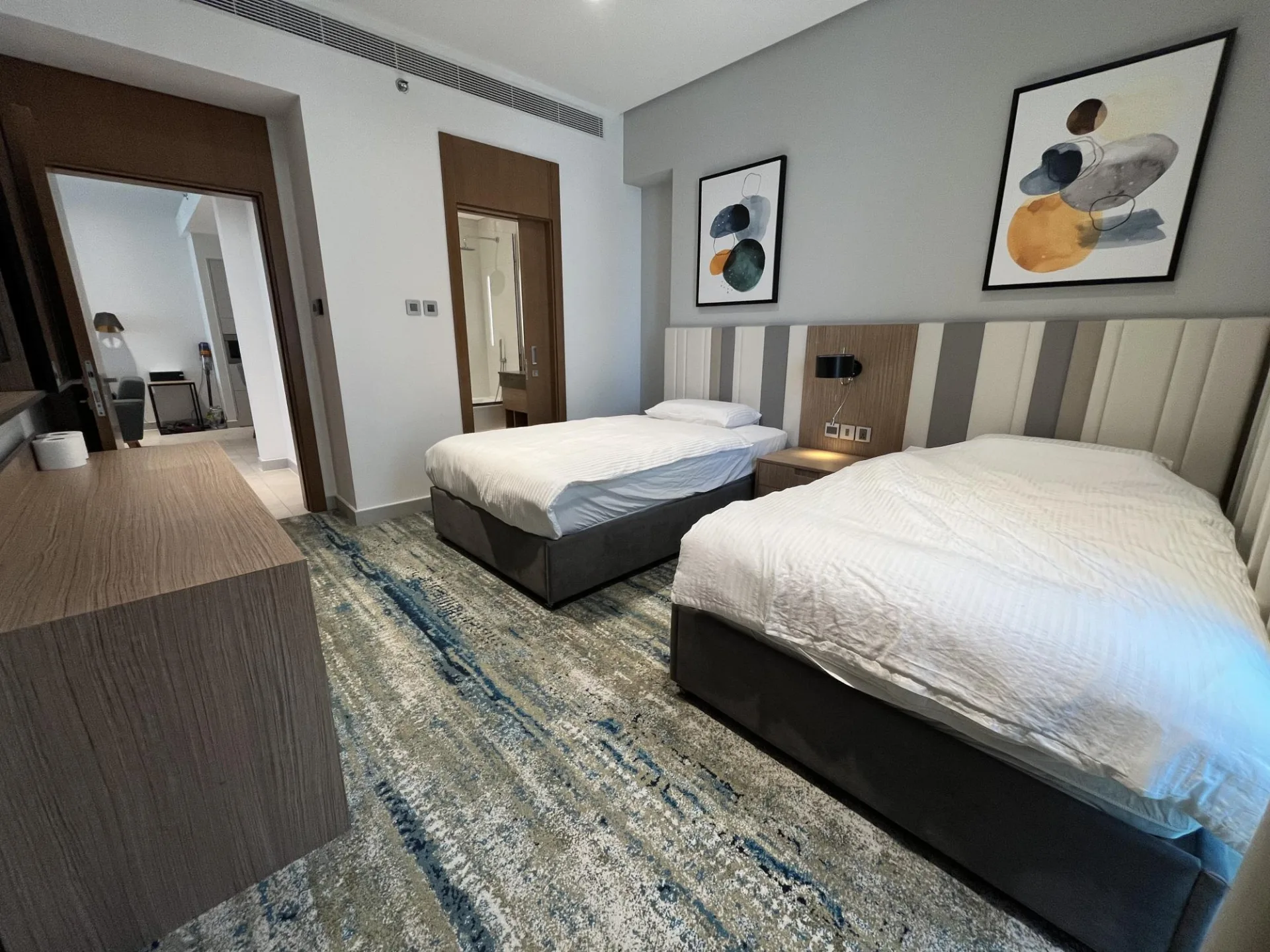 1150381-1149209-img-7954-2jpg-1 MEILLEURE OFFRE - ÉTAGE ÉLEVÉ - VUE SUR LE RUISSEAU – Appartement Dubai (9/23)