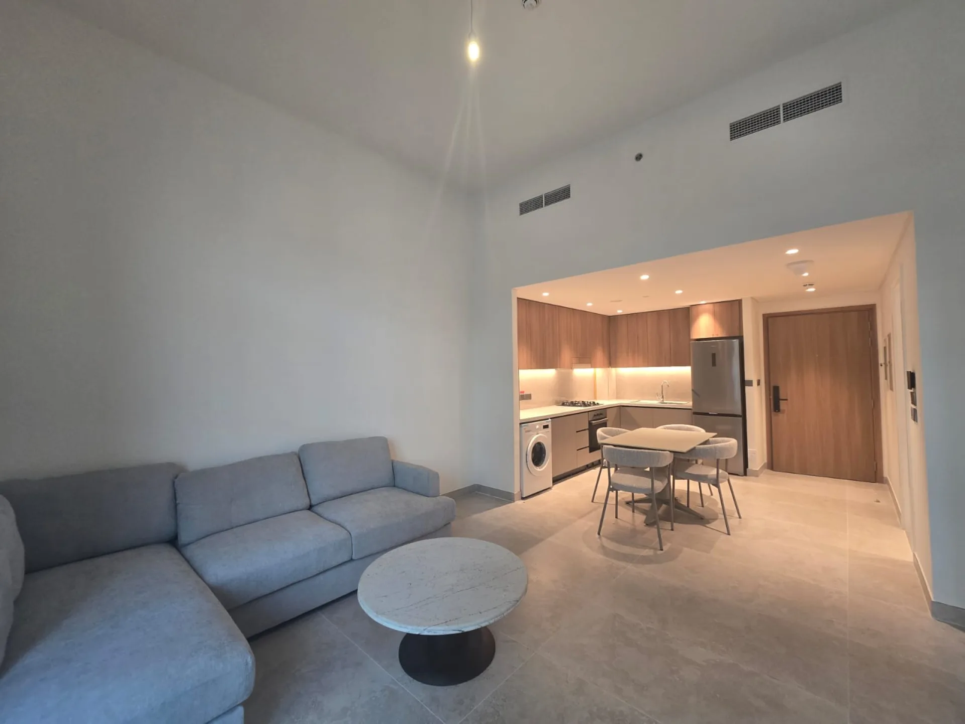IMMENSE AGENCEMENT | 1 CHAMBRE | MEUBLÉ – Appartement Dubai (4/9)