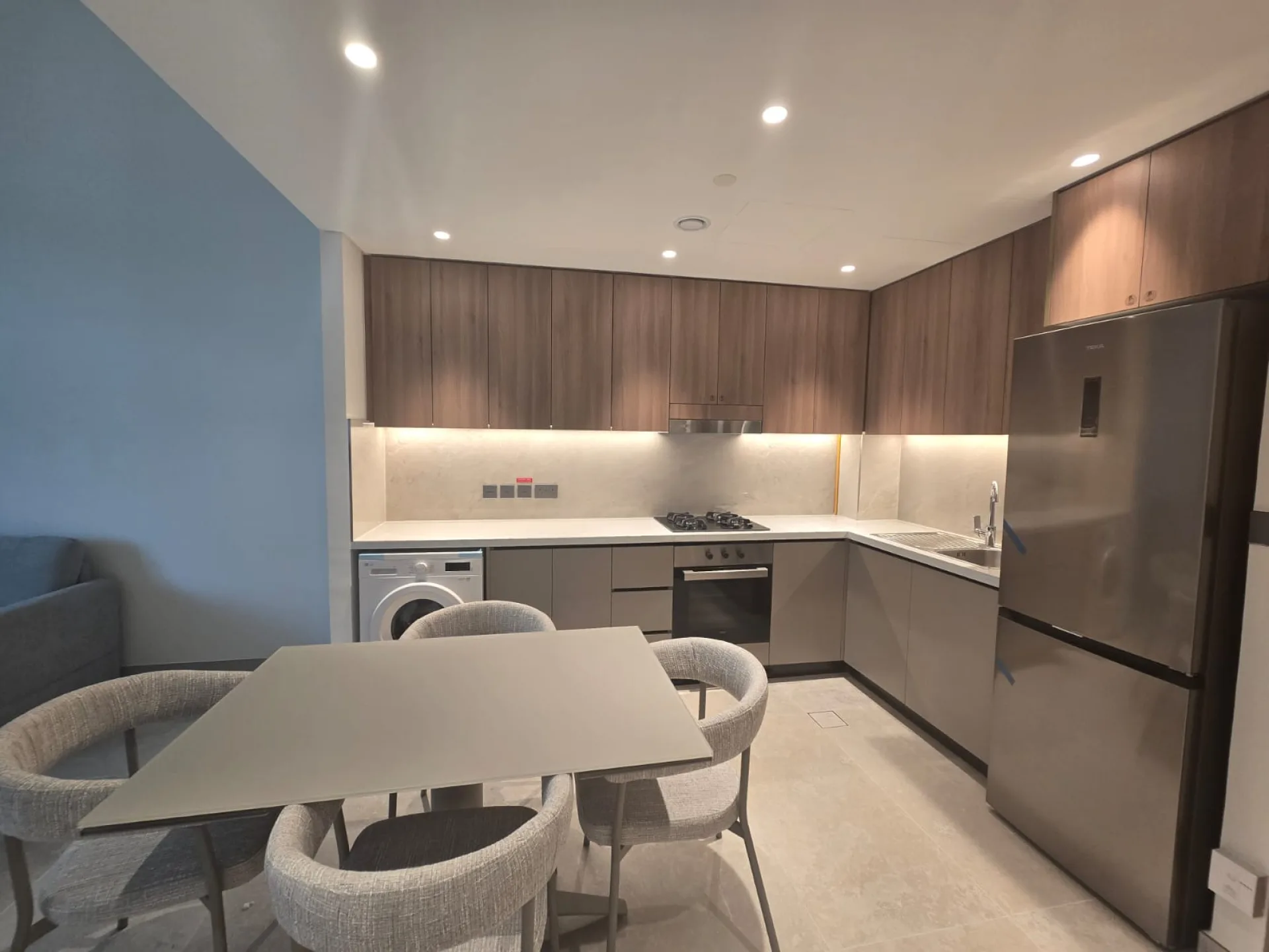 IMMENSE AGENCEMENT | 1 CHAMBRE | MEUBLÉ – Appartement Dubai (6/9)