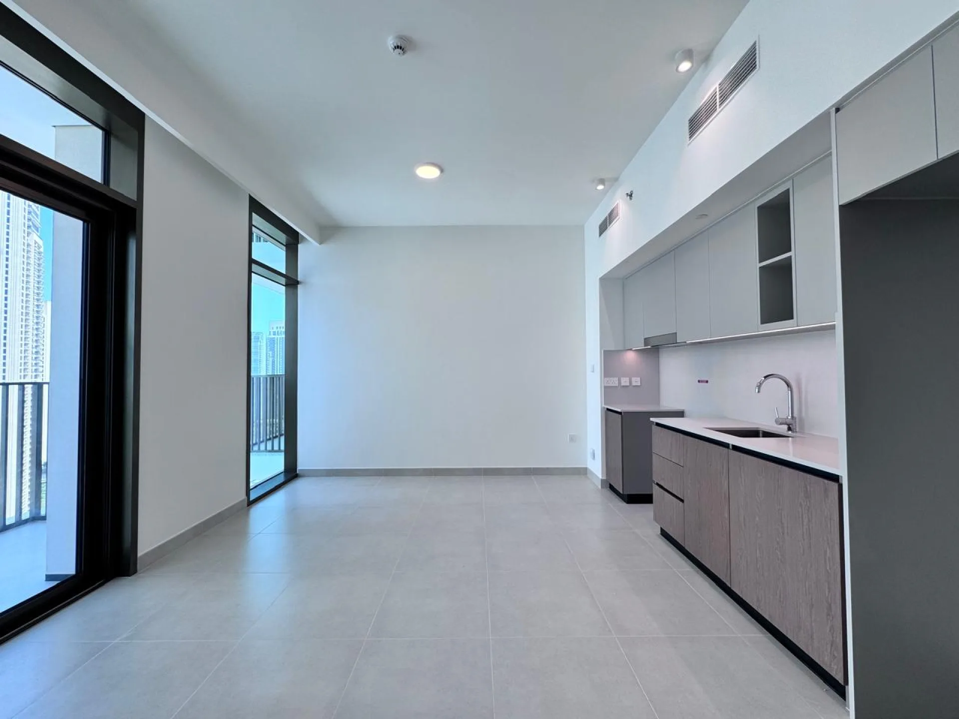VUE SUR L’HORIZON URBAIN - EMPLACEMENT DE CHOIX - LIBRE – Appartement Dubai (21/30)
