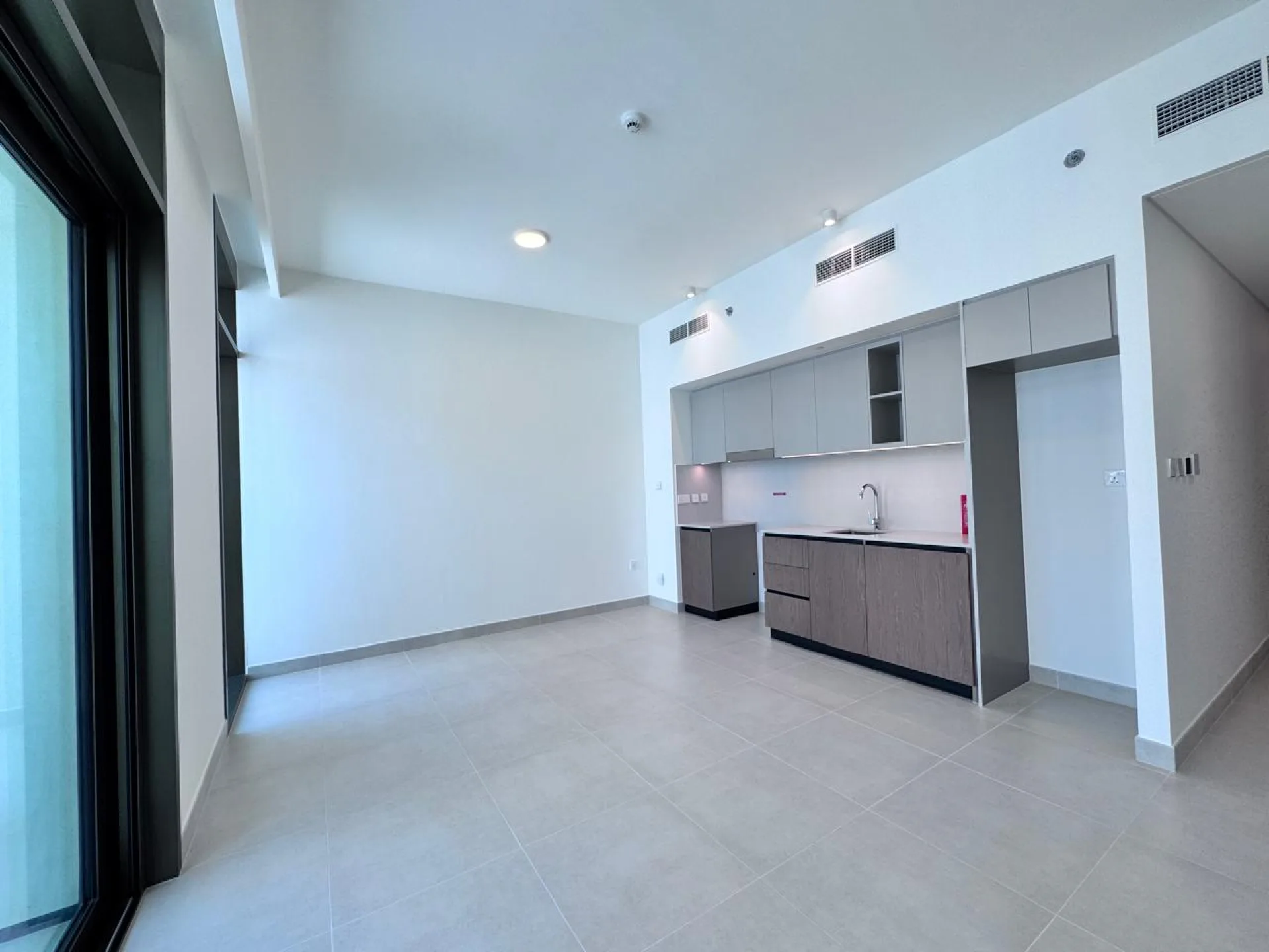 VUE SUR L’HORIZON URBAIN - EMPLACEMENT DE CHOIX - LIBRE – Appartement Dubai (23/30)