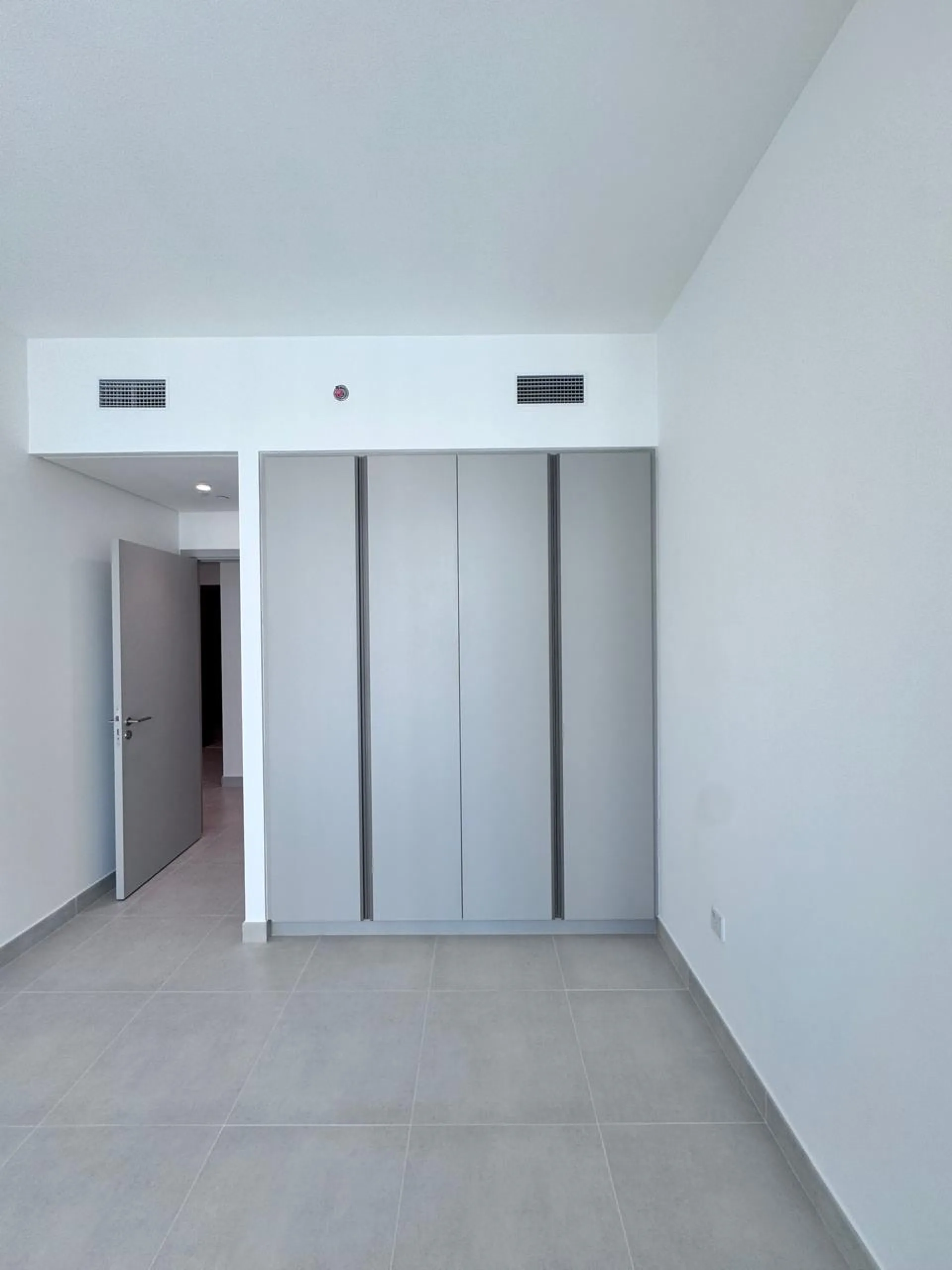 VUE SUR L’HORIZON URBAIN - EMPLACEMENT DE CHOIX - LIBRE – Appartement Dubai (27/30)