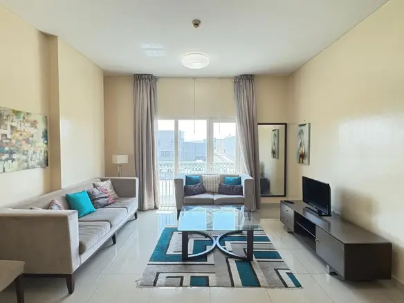 ÉTAGE INFÉRIEUR | À QUELQUES PAS DU MÉTRO | ENTIÈREMENT MEUBLÉ – Appartement Dubai (1/14)