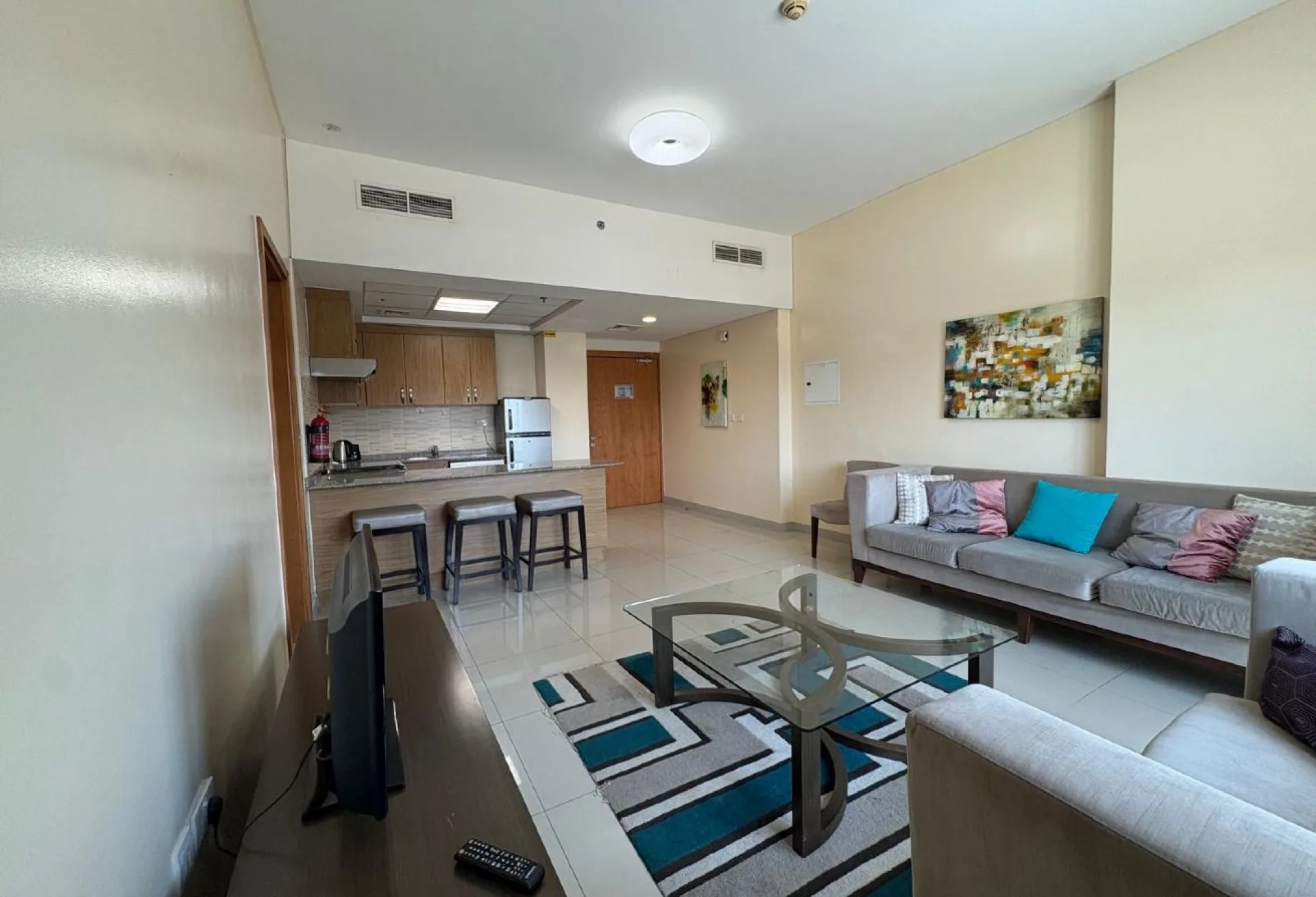 1151617-2 ÉTAGE INFÉRIEUR | À QUELQUES PAS DU MÉTRO | ENTIÈREMENT MEUBLÉ – Appartement Dubai (2/14)