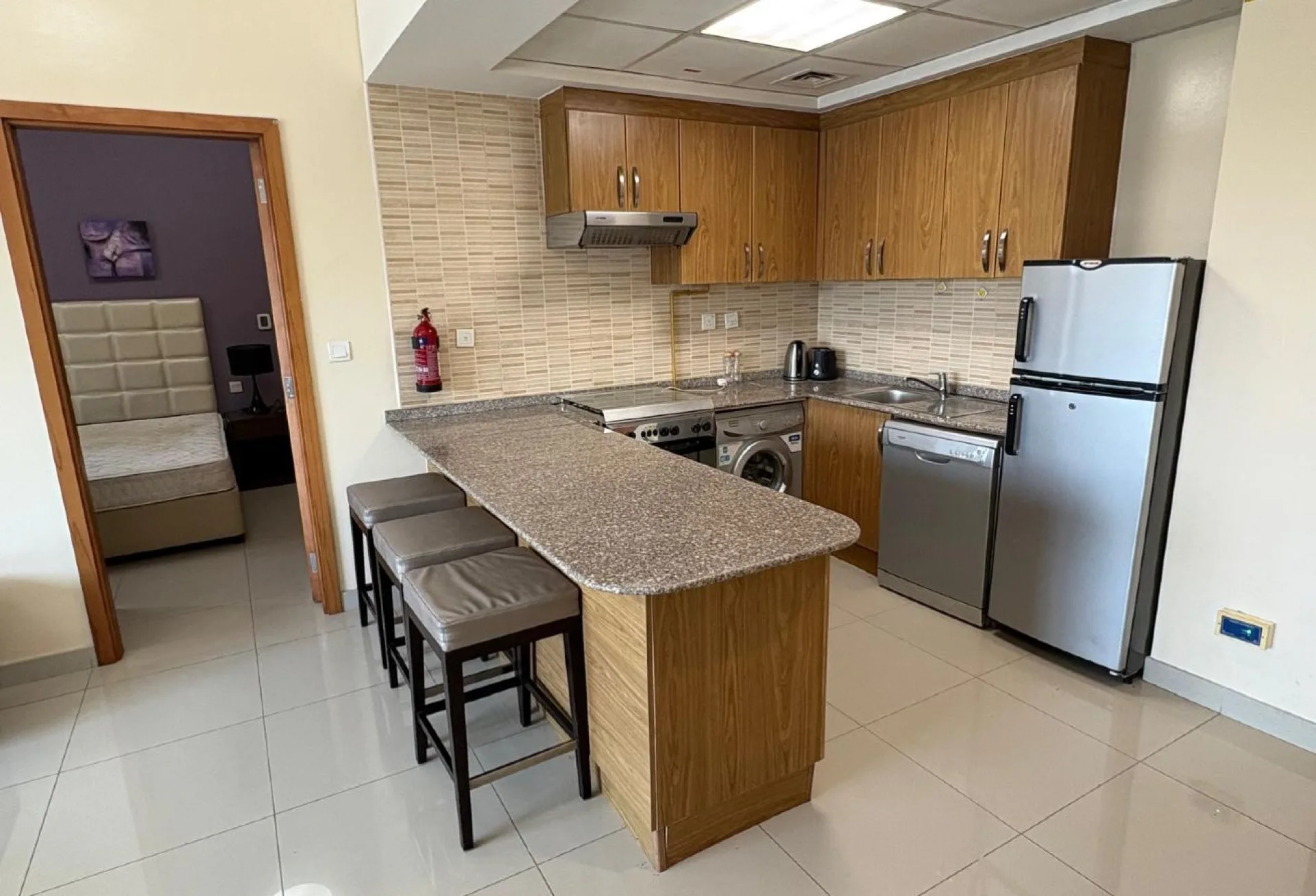 1151621-6 ÉTAGE INFÉRIEUR | À QUELQUES PAS DU MÉTRO | ENTIÈREMENT MEUBLÉ – Appartement Dubai (6/14)