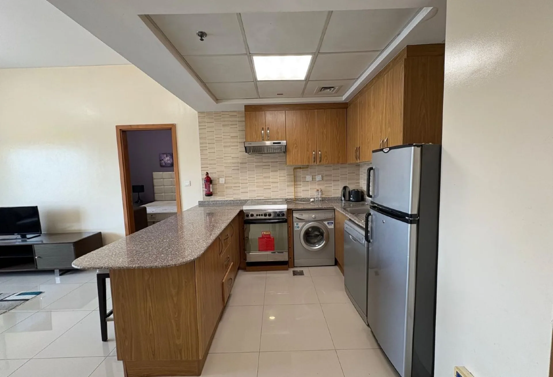 1151622-7 ÉTAGE INFÉRIEUR | À QUELQUES PAS DU MÉTRO | ENTIÈREMENT MEUBLÉ – Appartement Dubai (7/14)