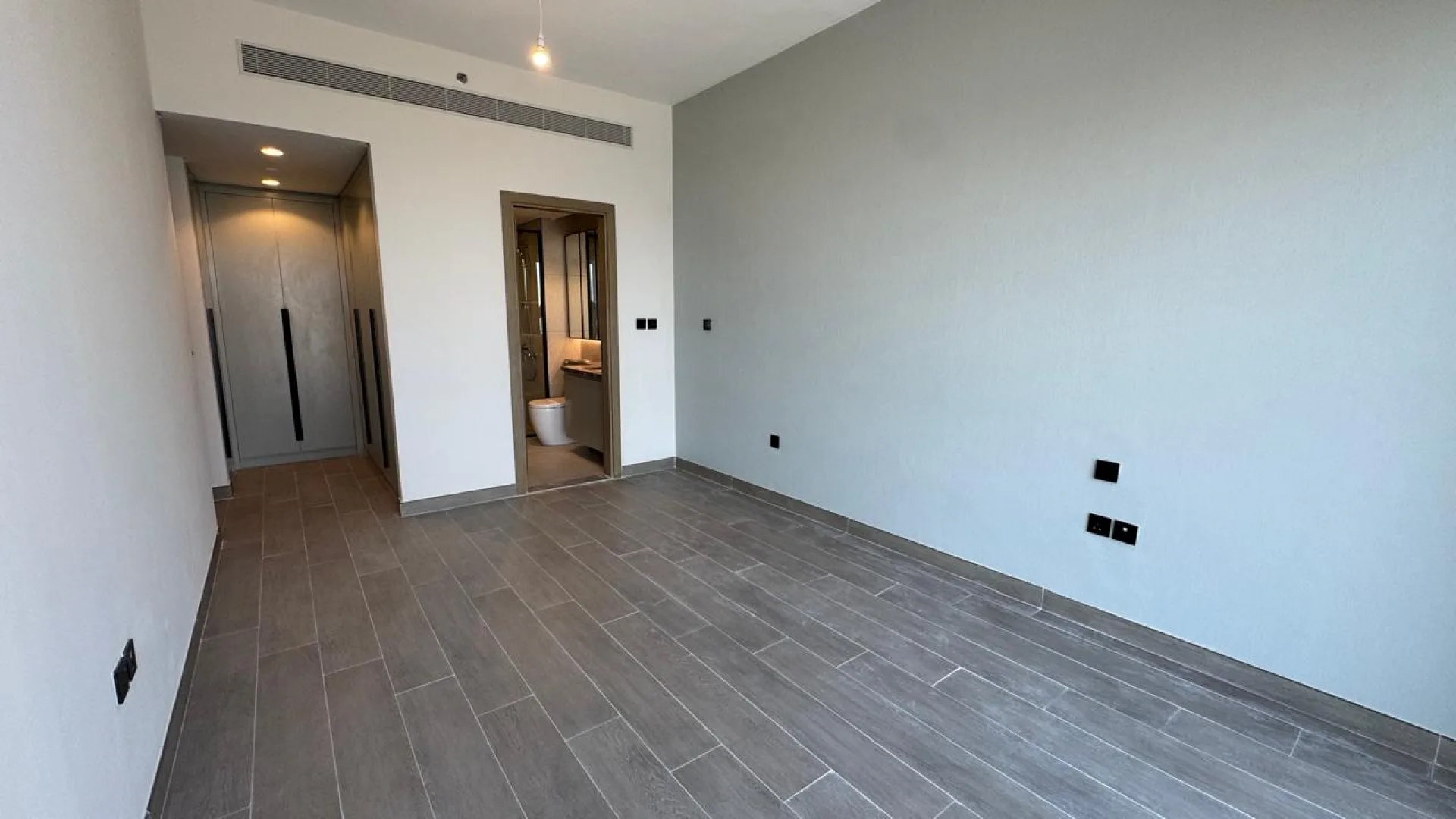 Étage élevé | Loué | Vue imprenable sur le golf – Appartement Dubai (5/14)