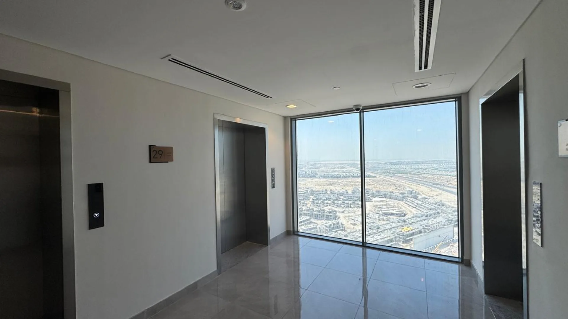 Étage élevé | Loué | Vue imprenable sur le golf – Appartement Dubai (9/14)