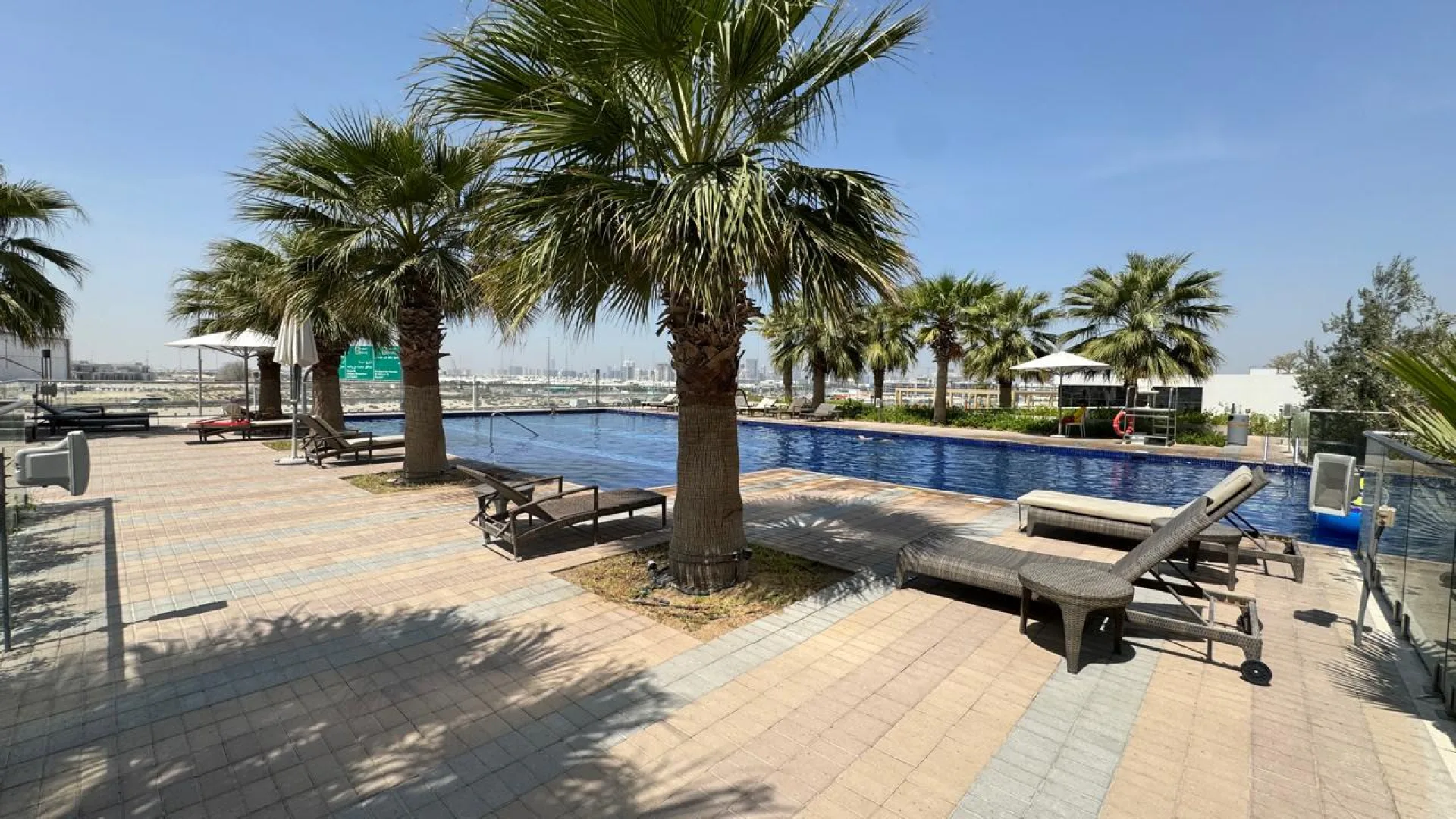 Étage élevé | Loué | Vue imprenable sur le golf – Appartement Dubai (13/14)