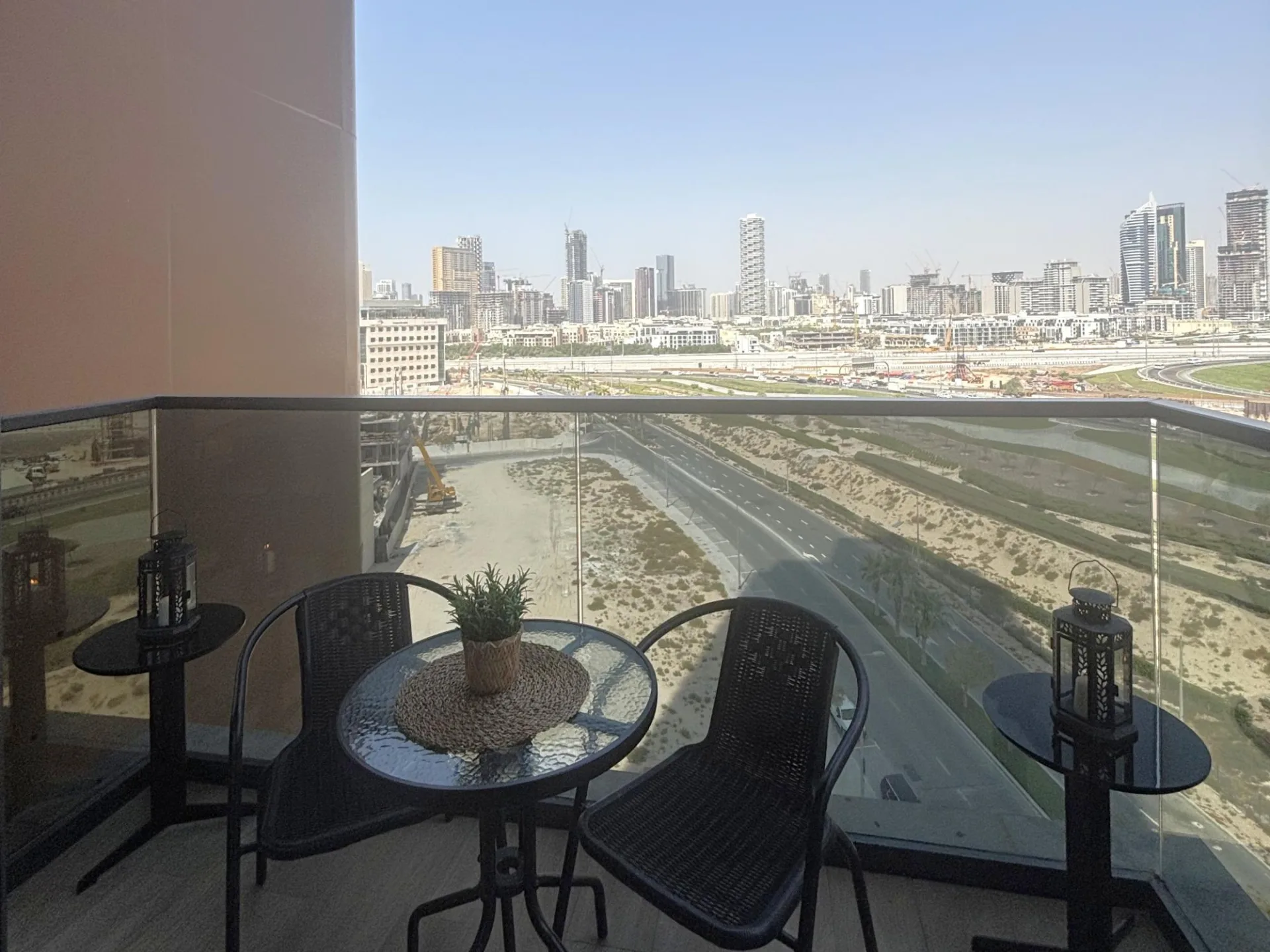 EMPLACEMENT PRIVILÉGIÉ - MEUBLÉ - PRIX ABORDABLE – Appartement Dubai (4/21)