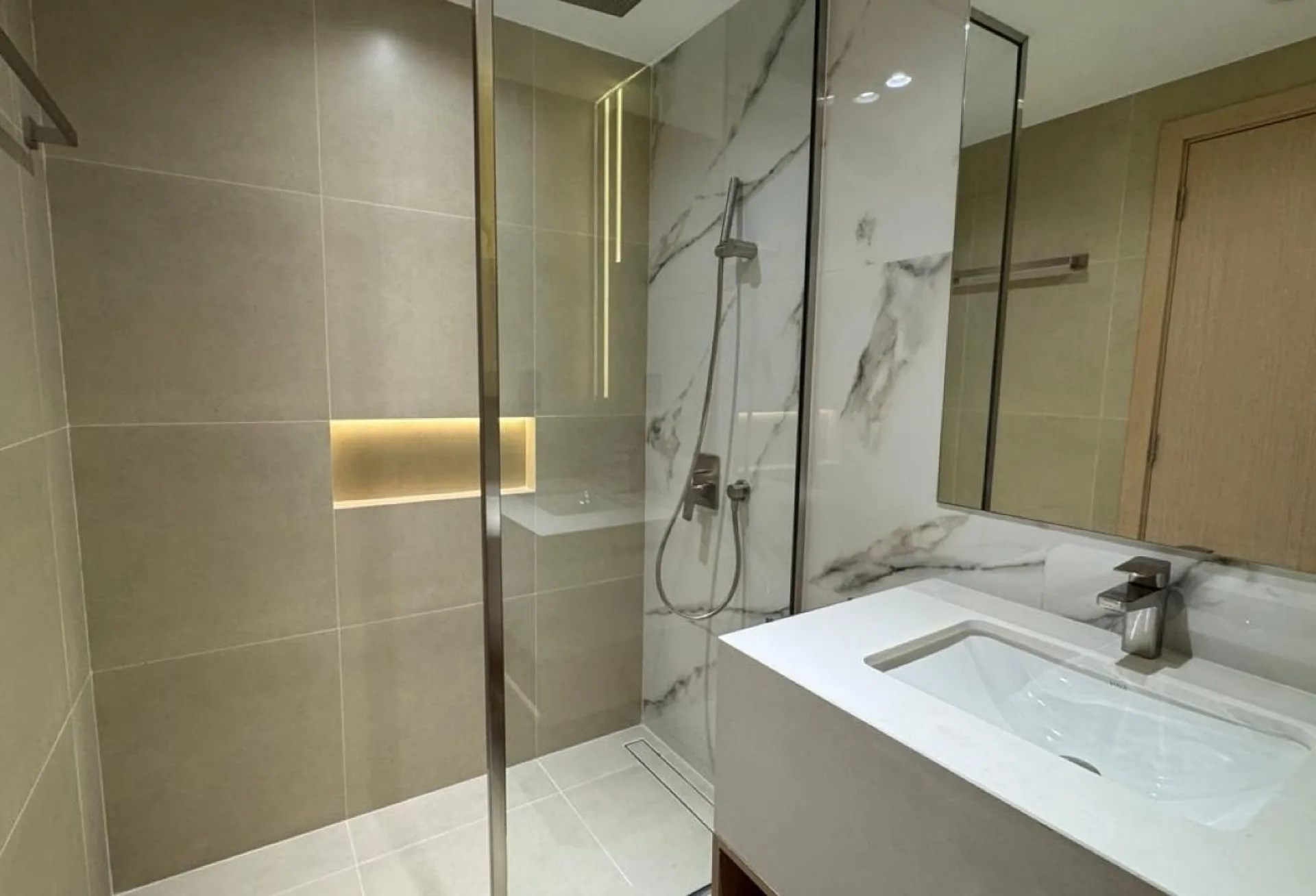 OFFRE EXCLUSIVE | 1 MOIS DE LOYER GRATUIT | STUDIO MODERNE – Appartement دبي (12/12)
